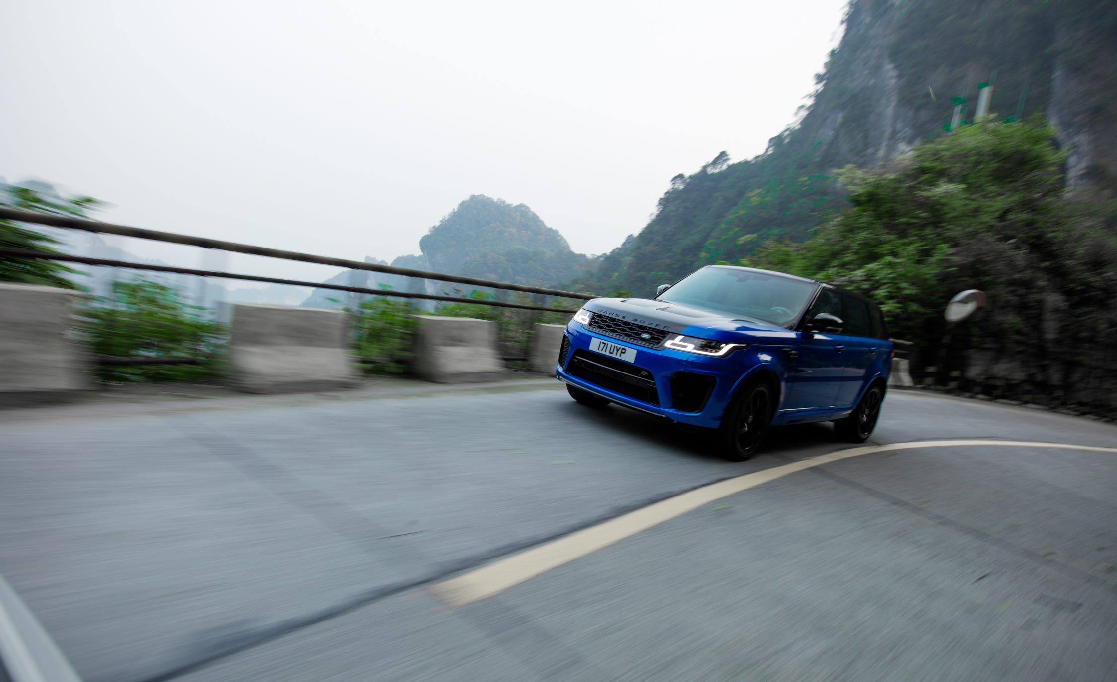 Range Rover Sport SV