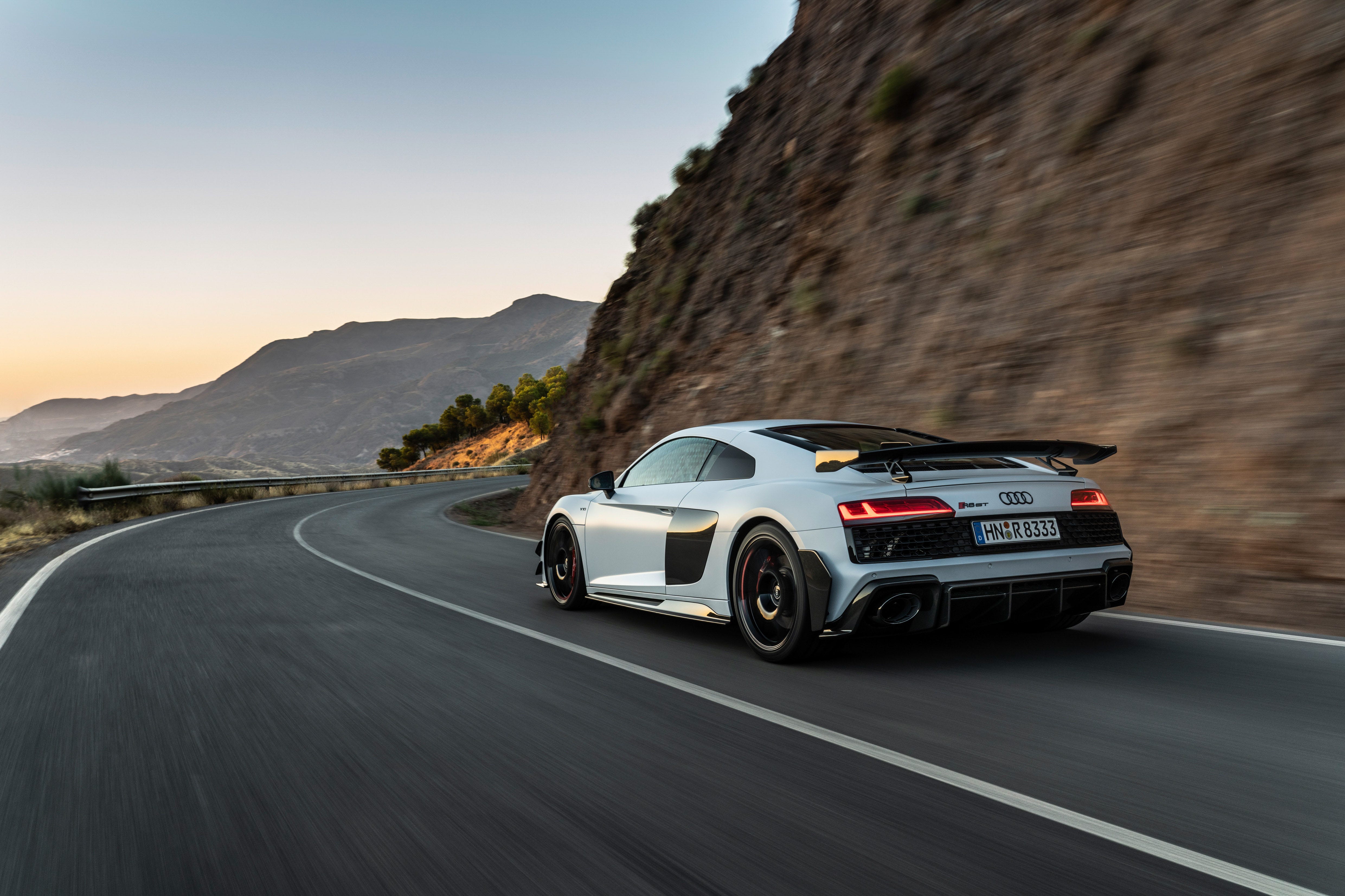 R8