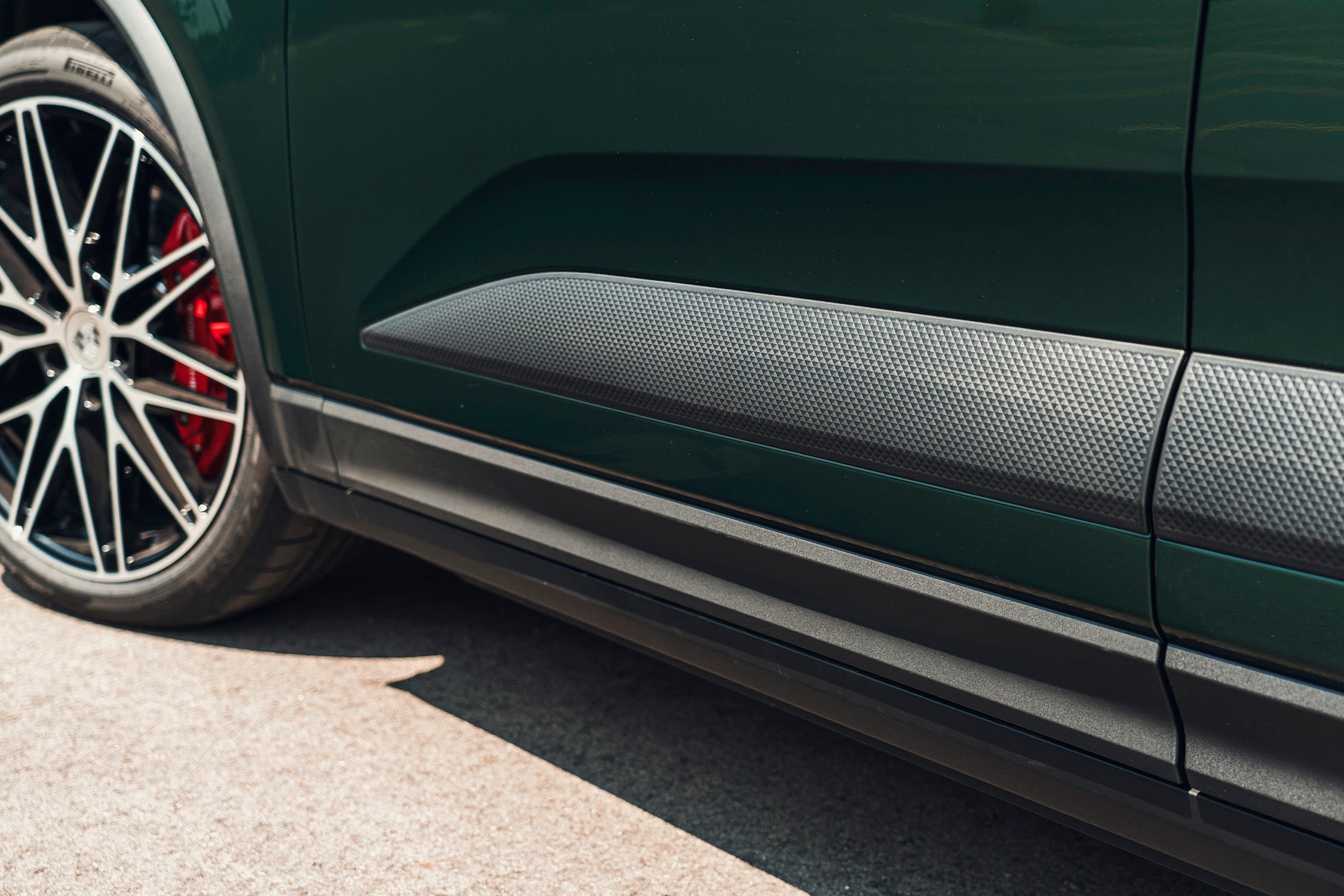 Macan Electric