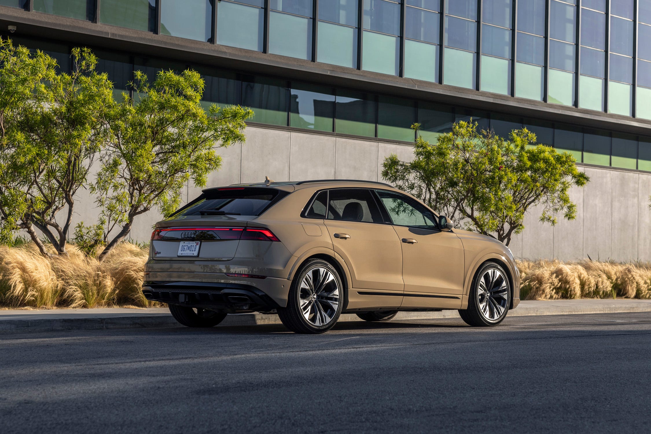 SQ8