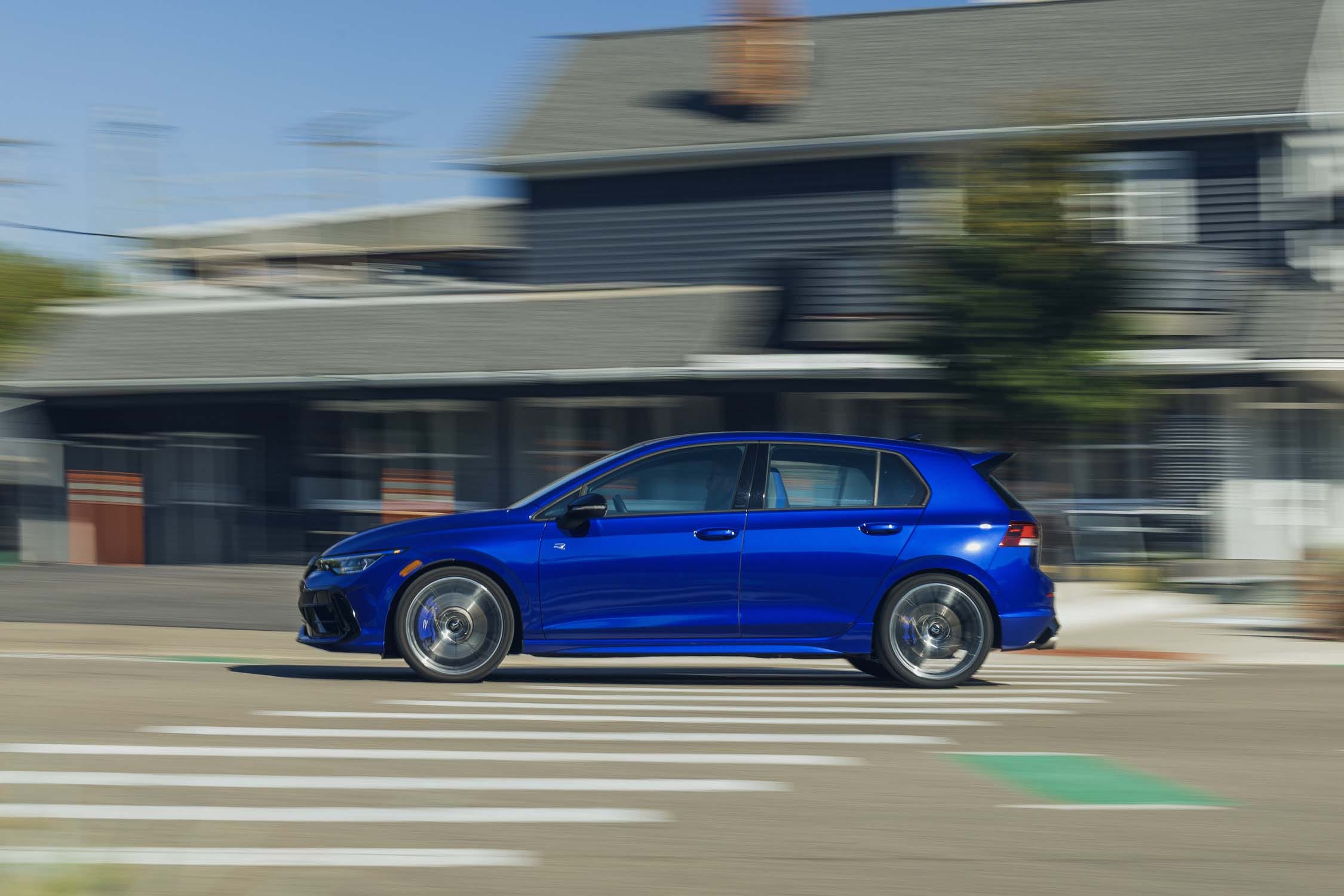 Golf R
