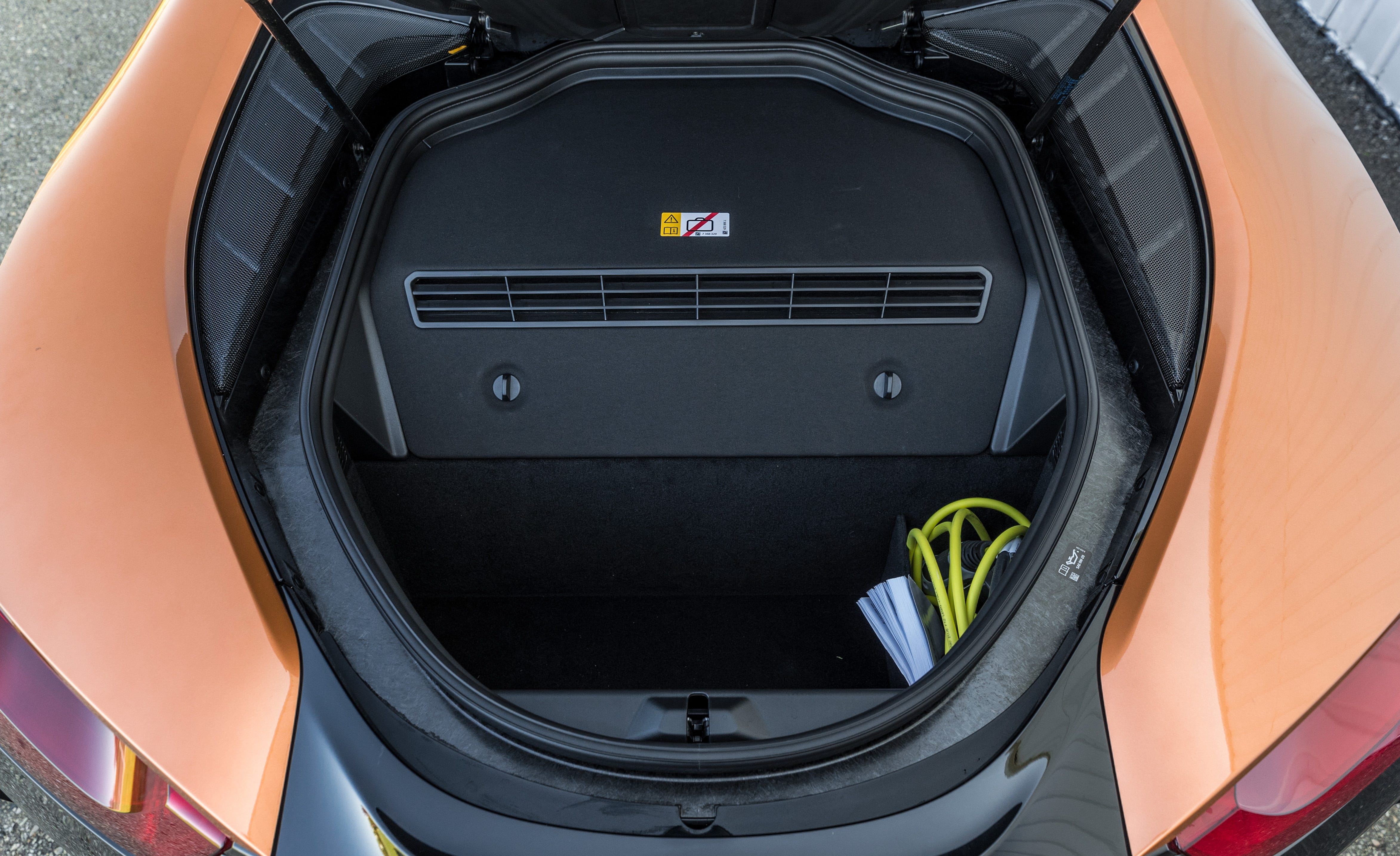 i8