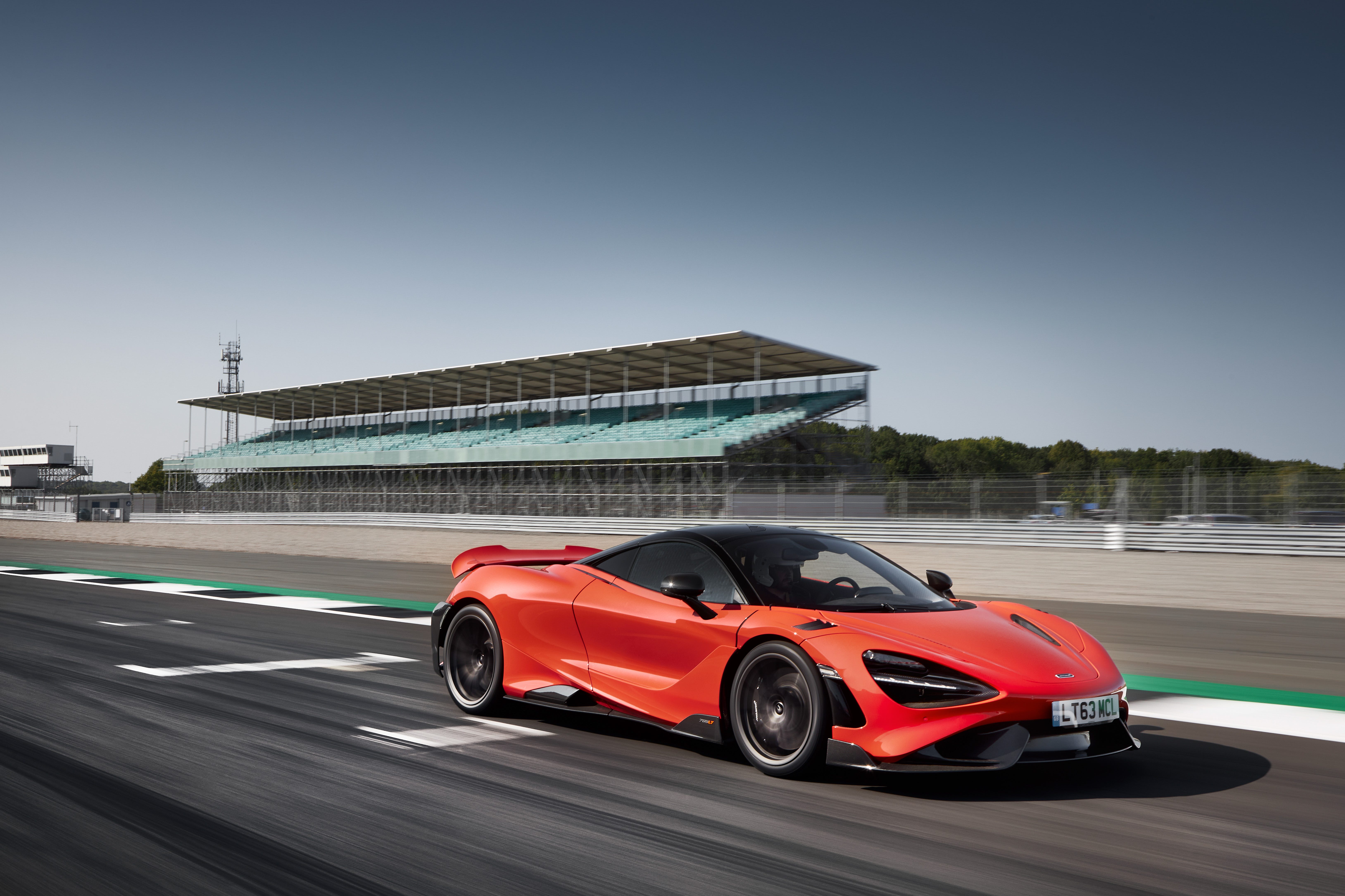 765LT