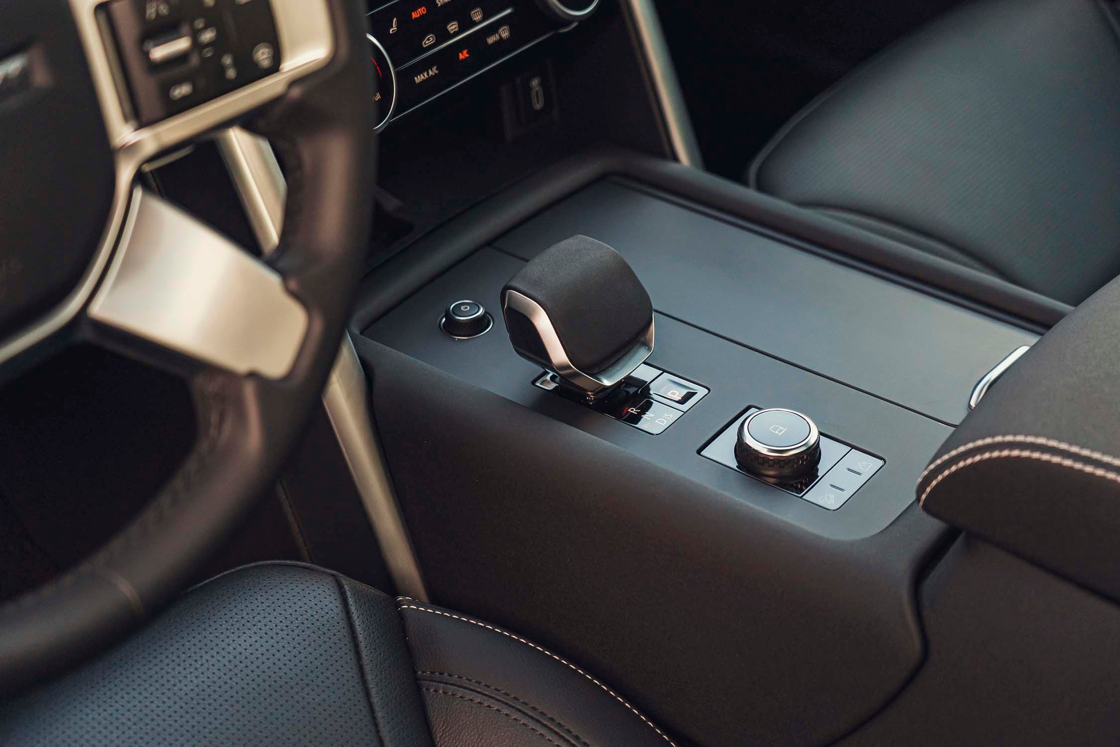 2026 Land Rover Discovery Test: Eager Beaver