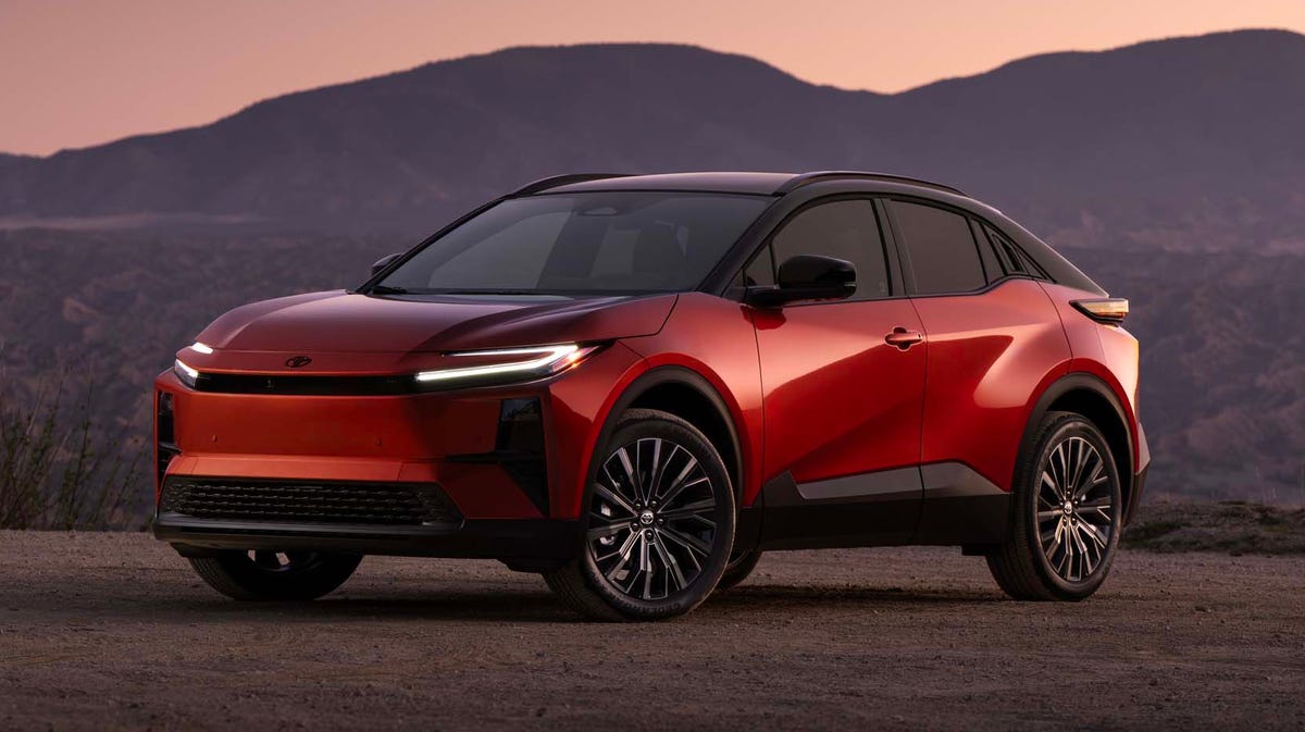 C-HR photo