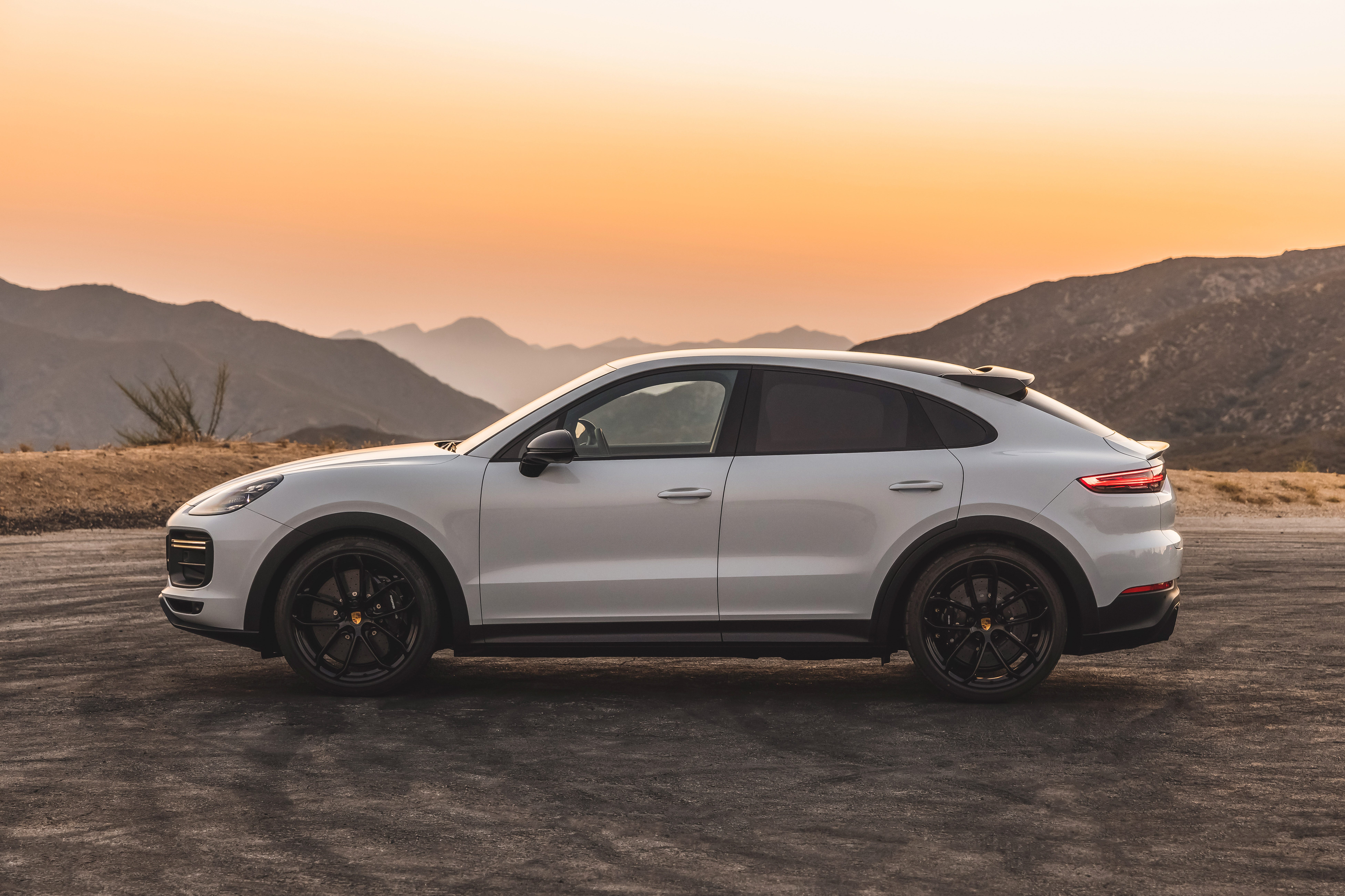 2026 Porsche Cayenne EV: Kinetic Tour de Force