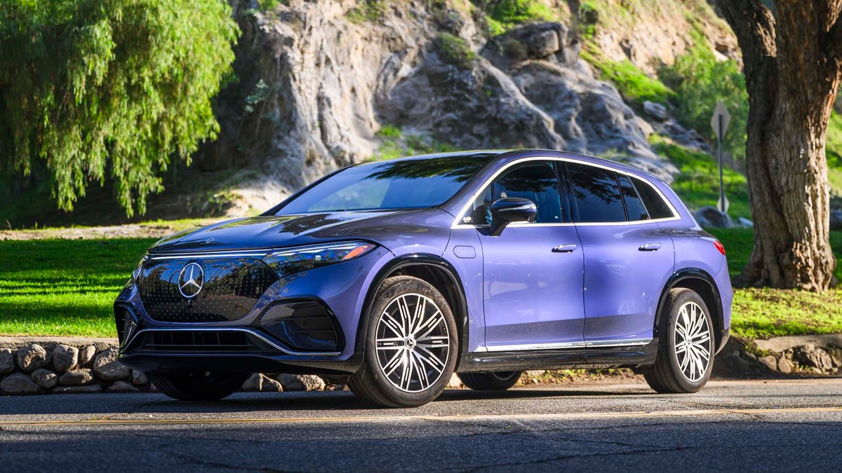 EQS SUV