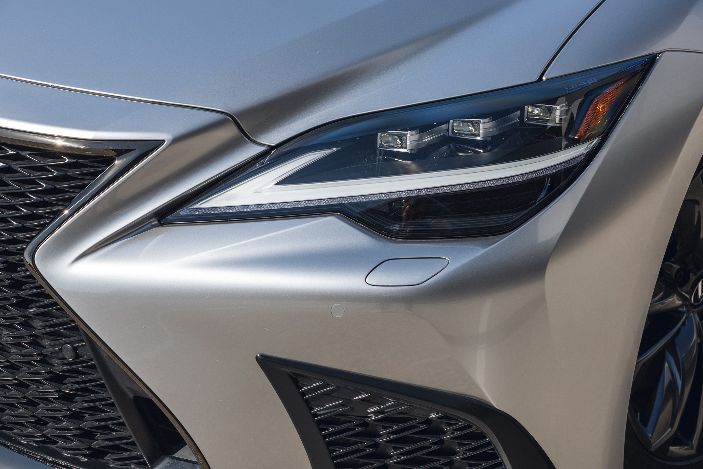 Lexus LS500