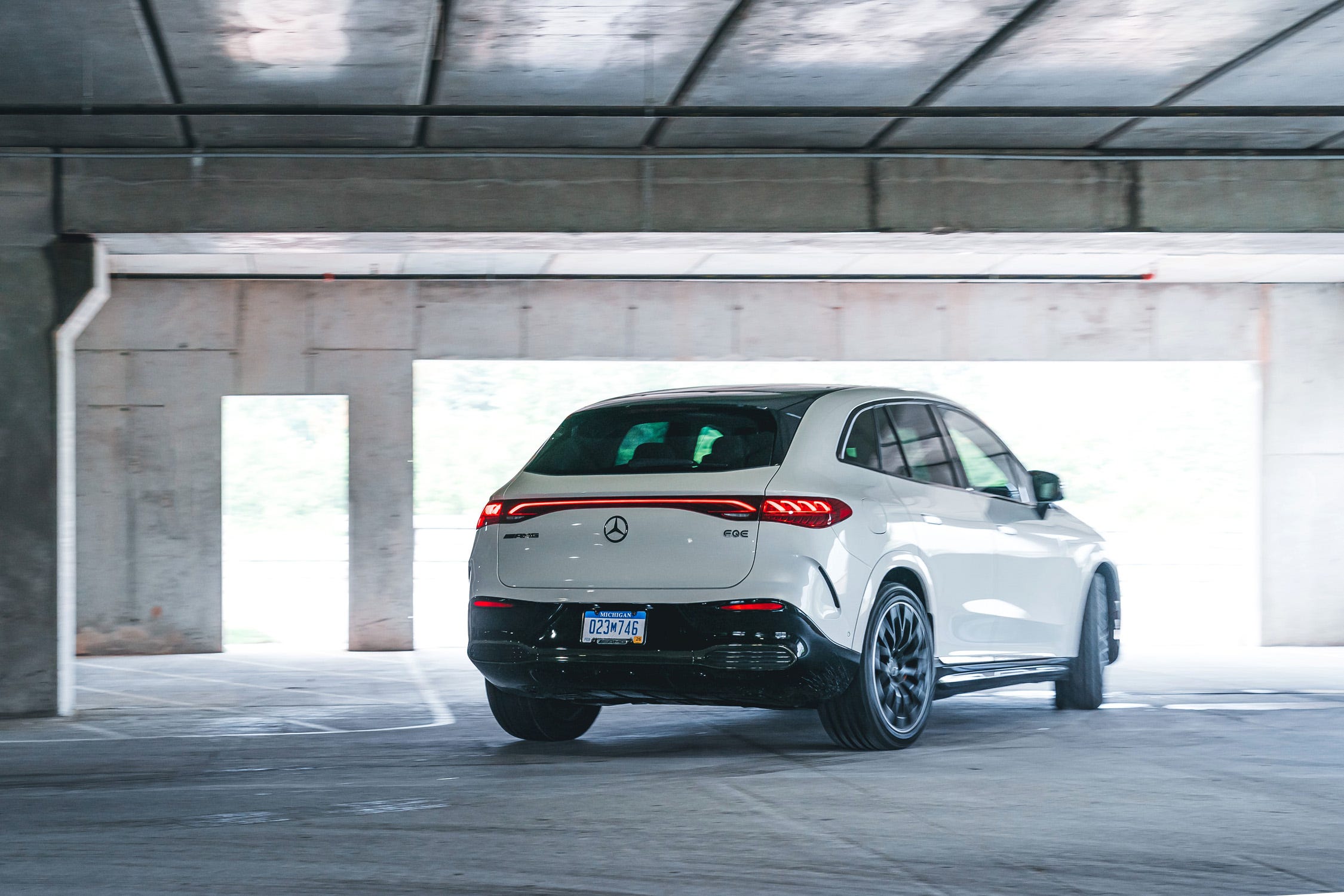 EQE SUV