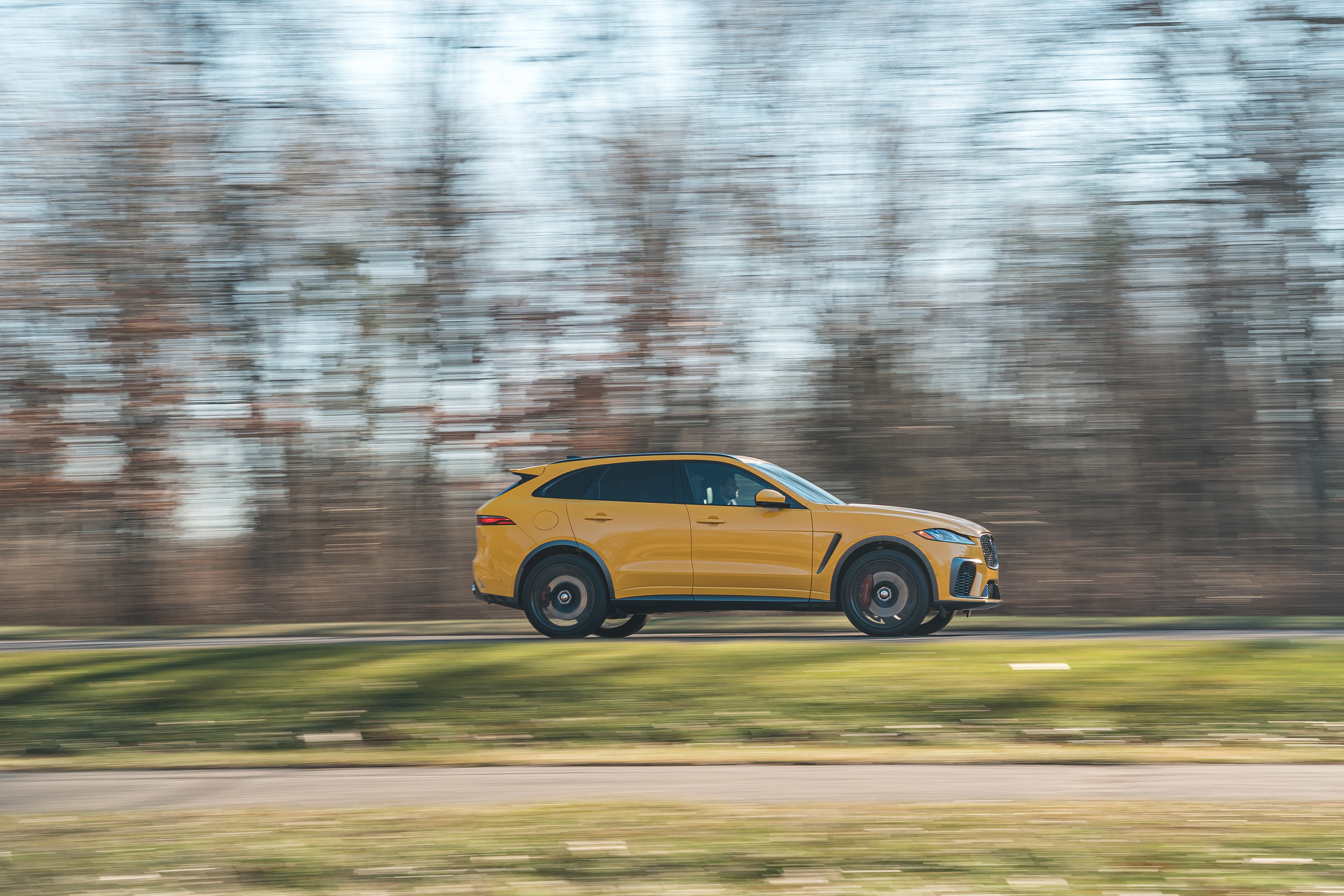 F-Pace SVR