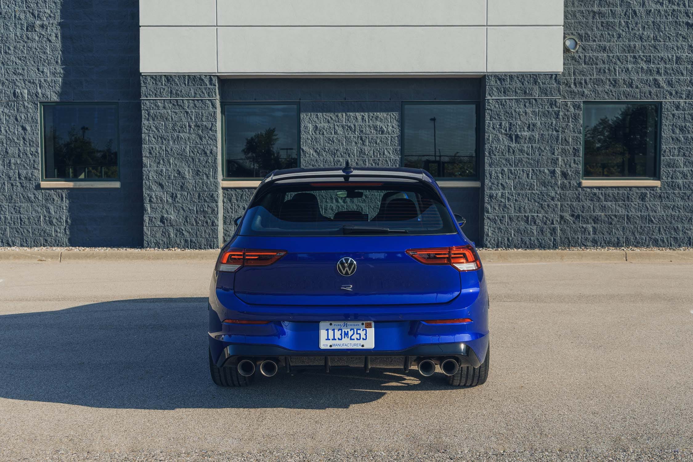 Golf R