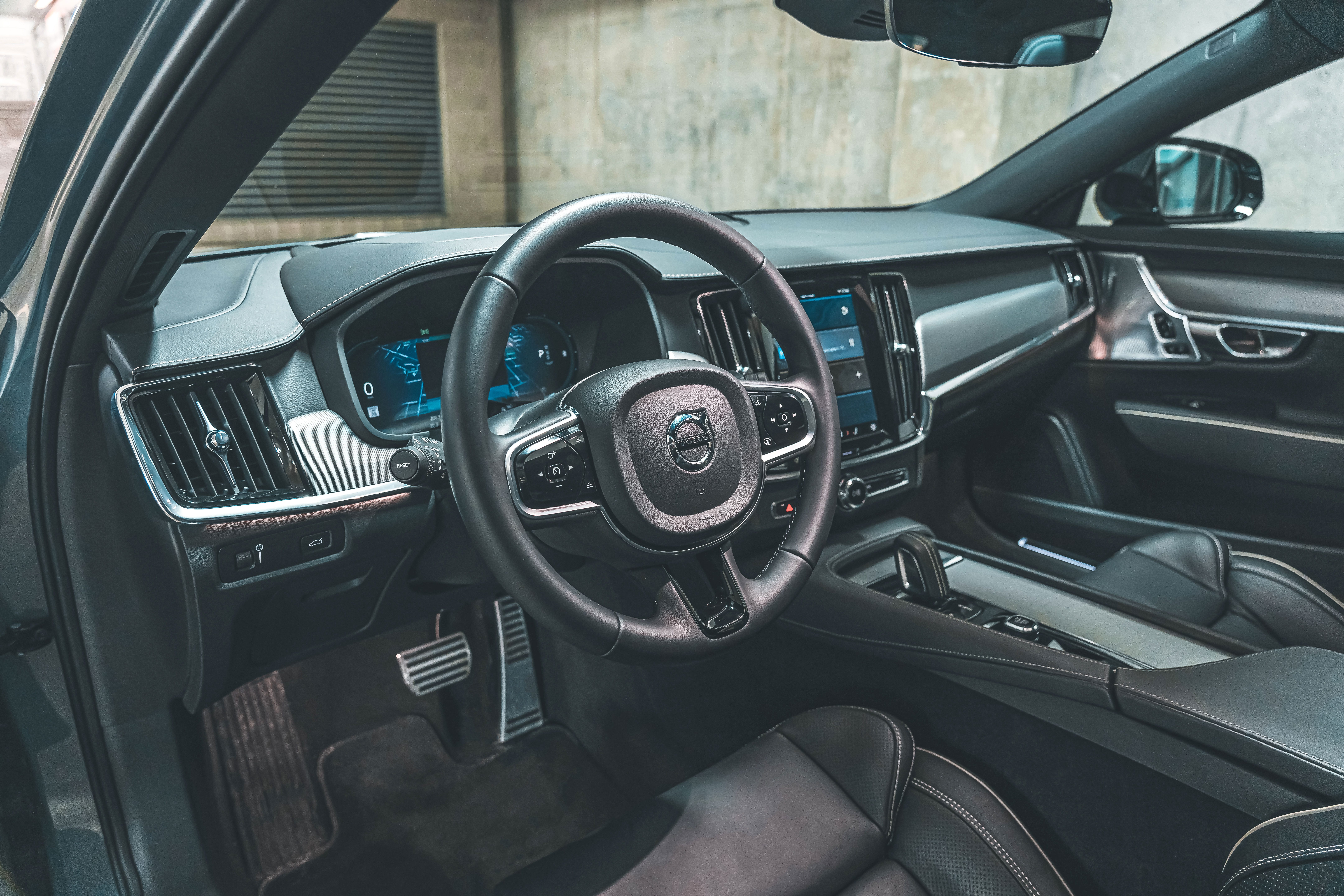 S90