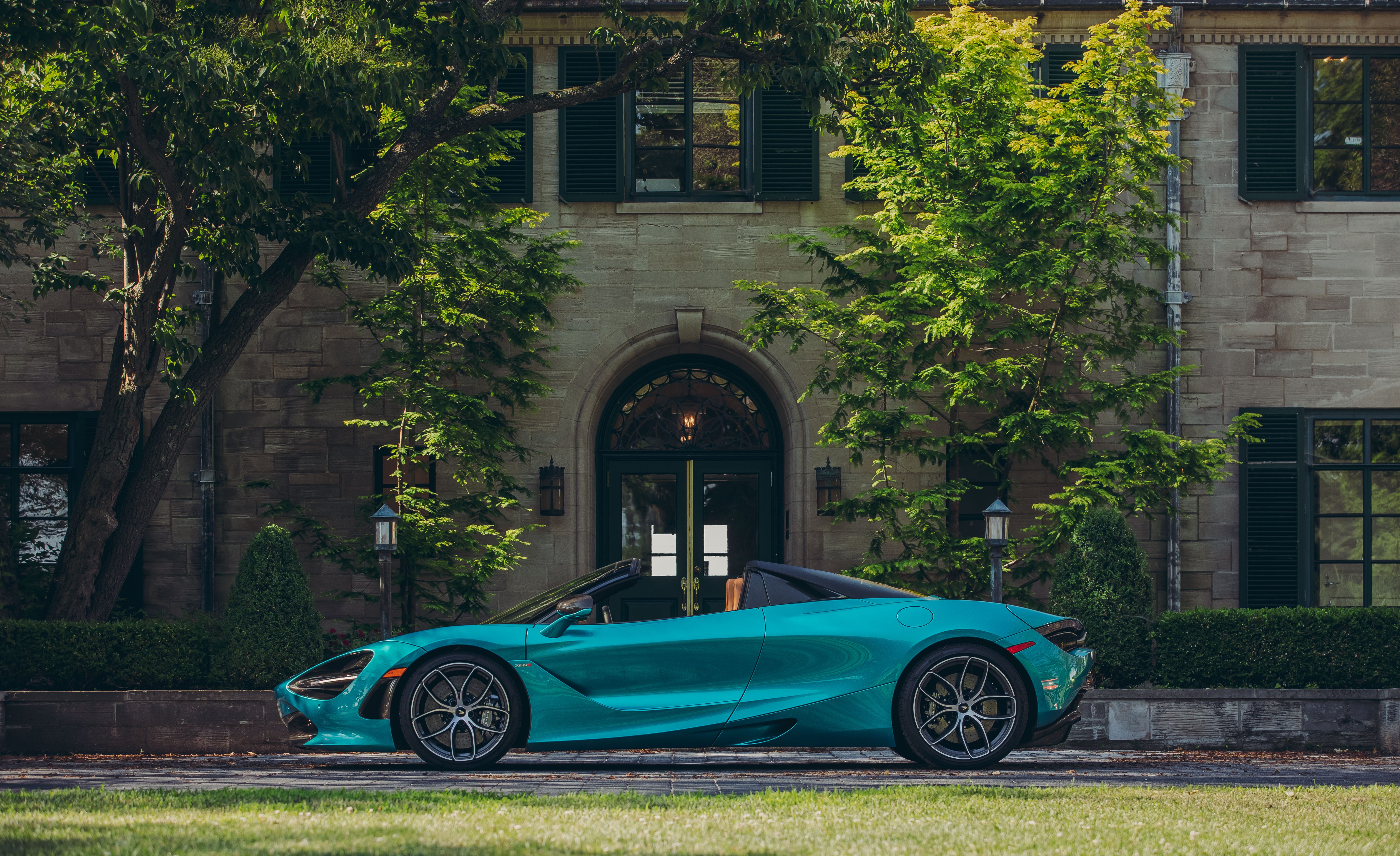 720S
