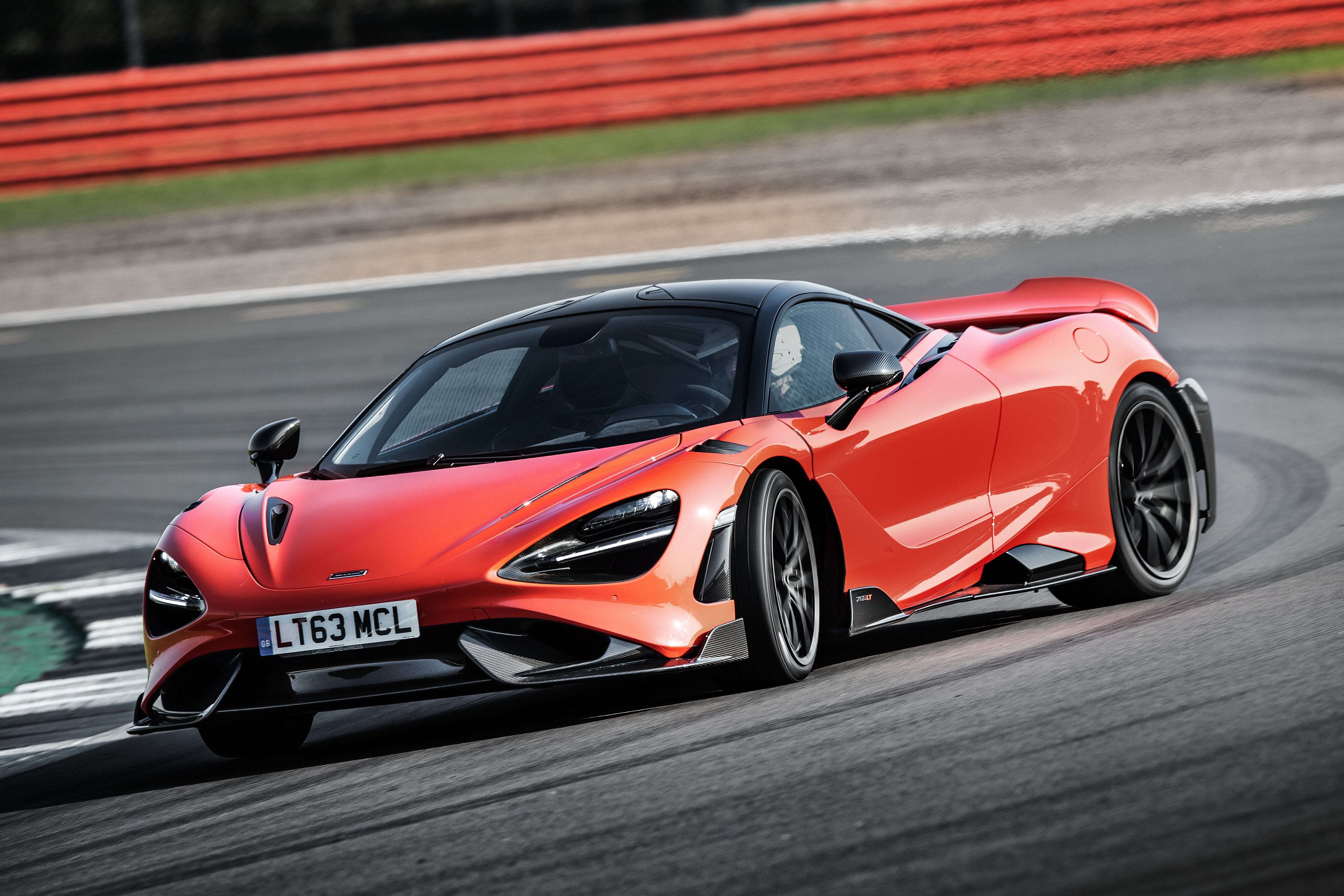 765LT