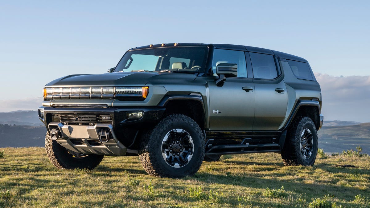 Hummer EV SUV photo