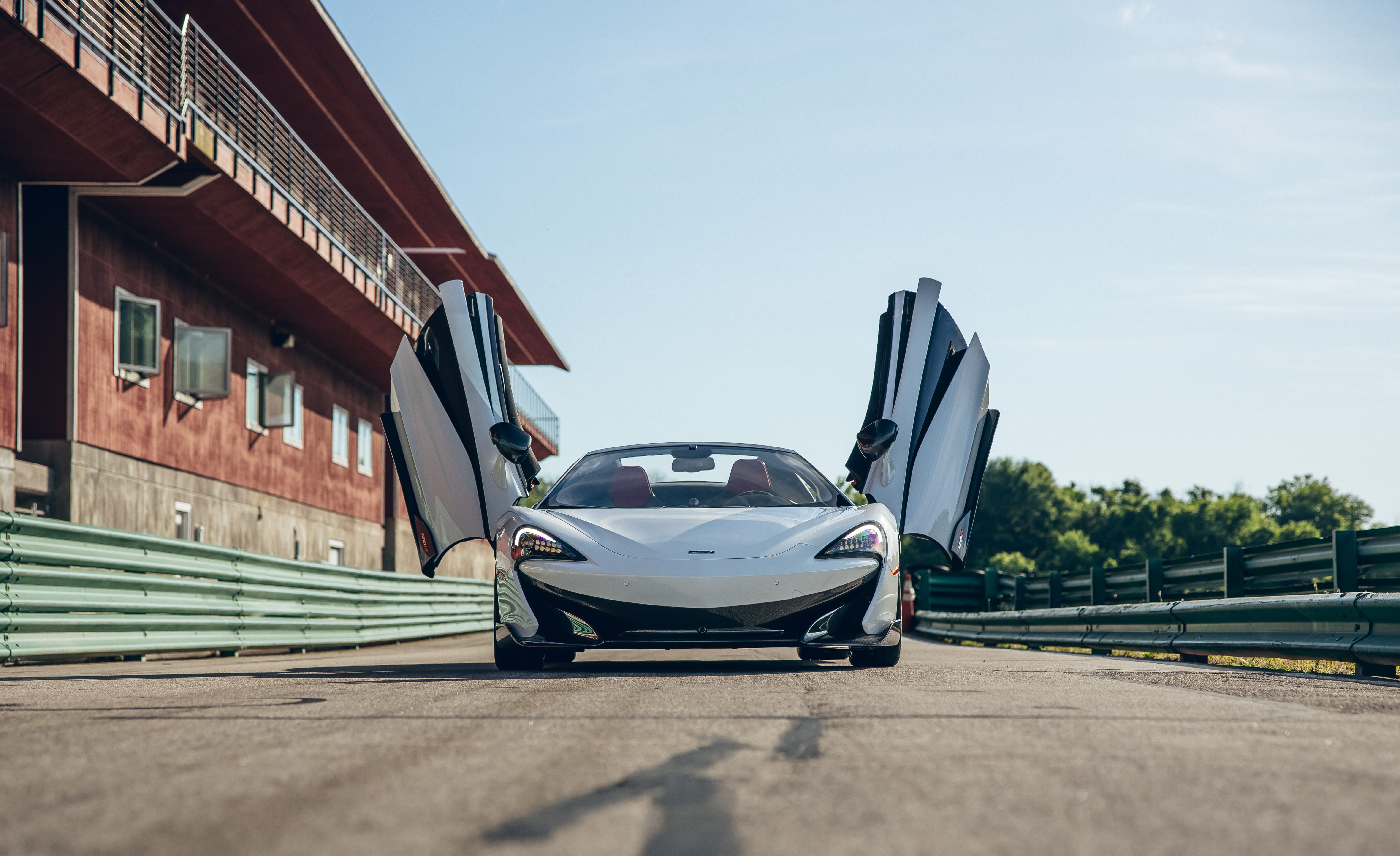 600LT