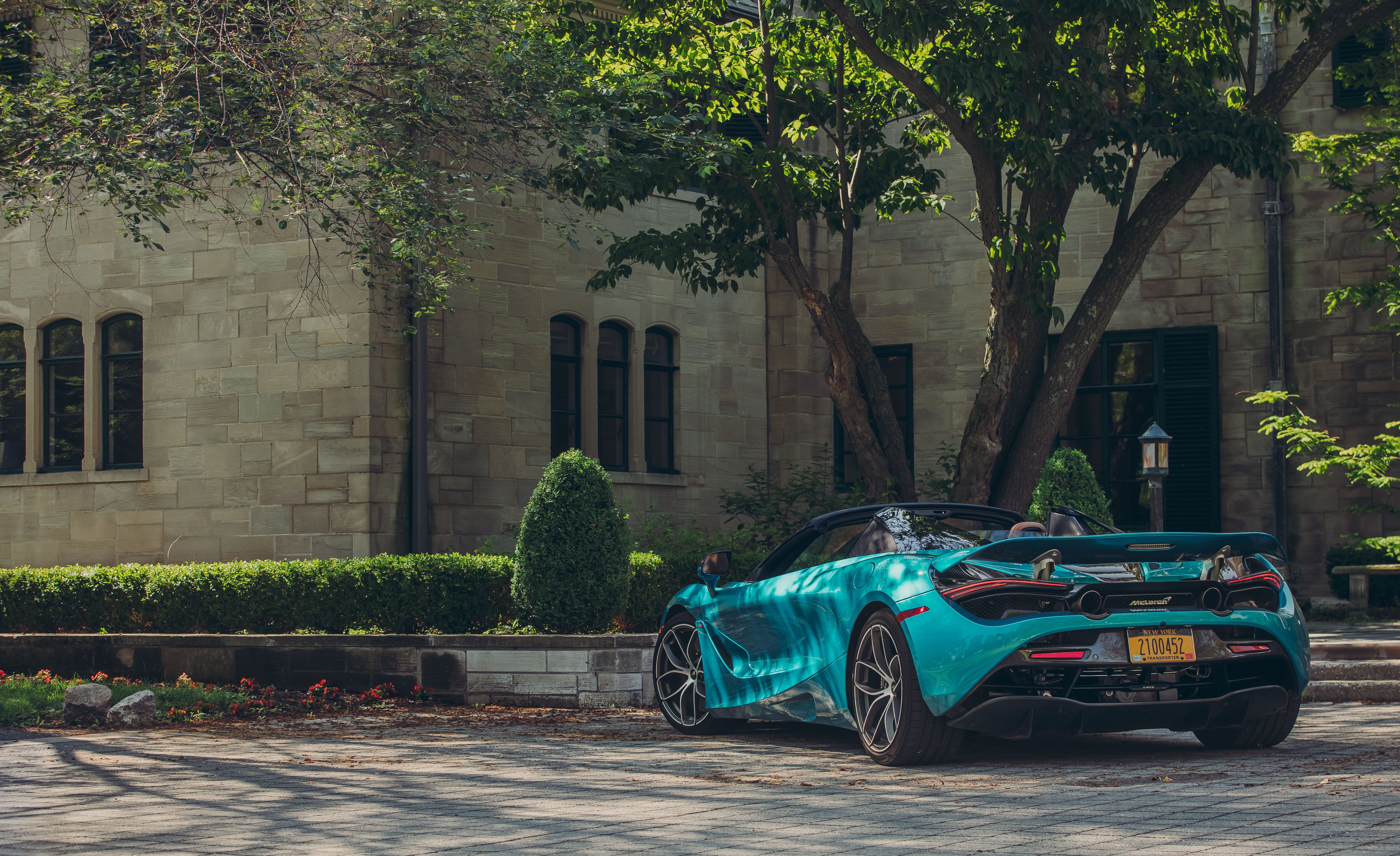 720S
