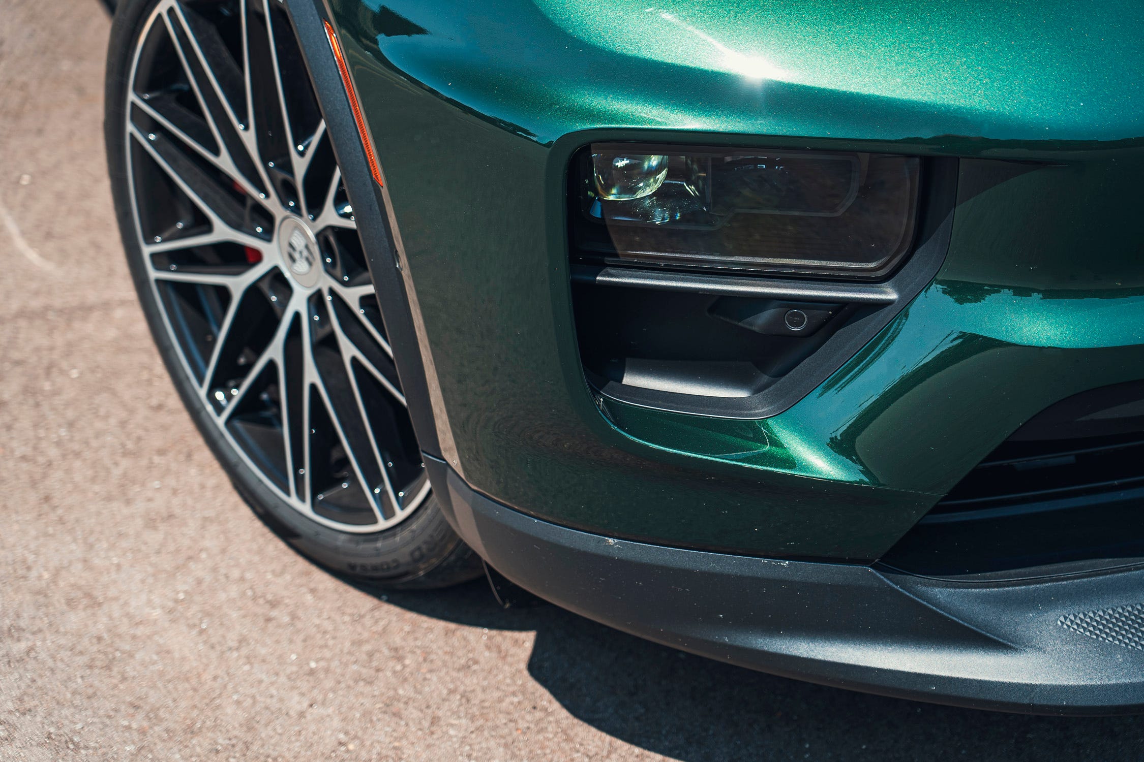 Macan Electric