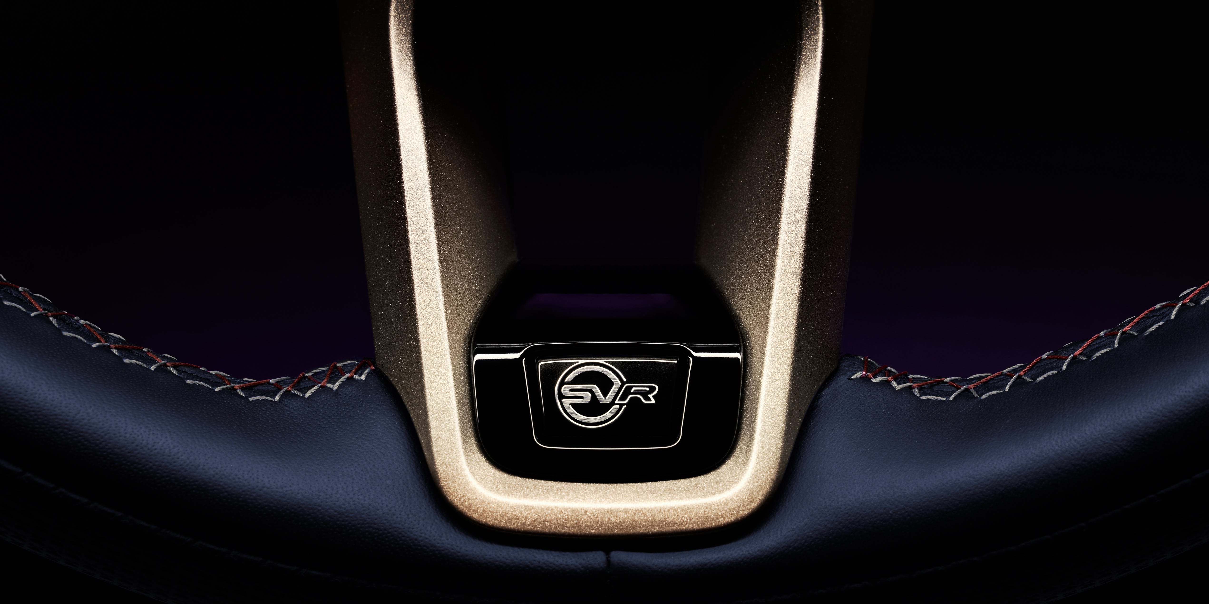 F-Pace SVR