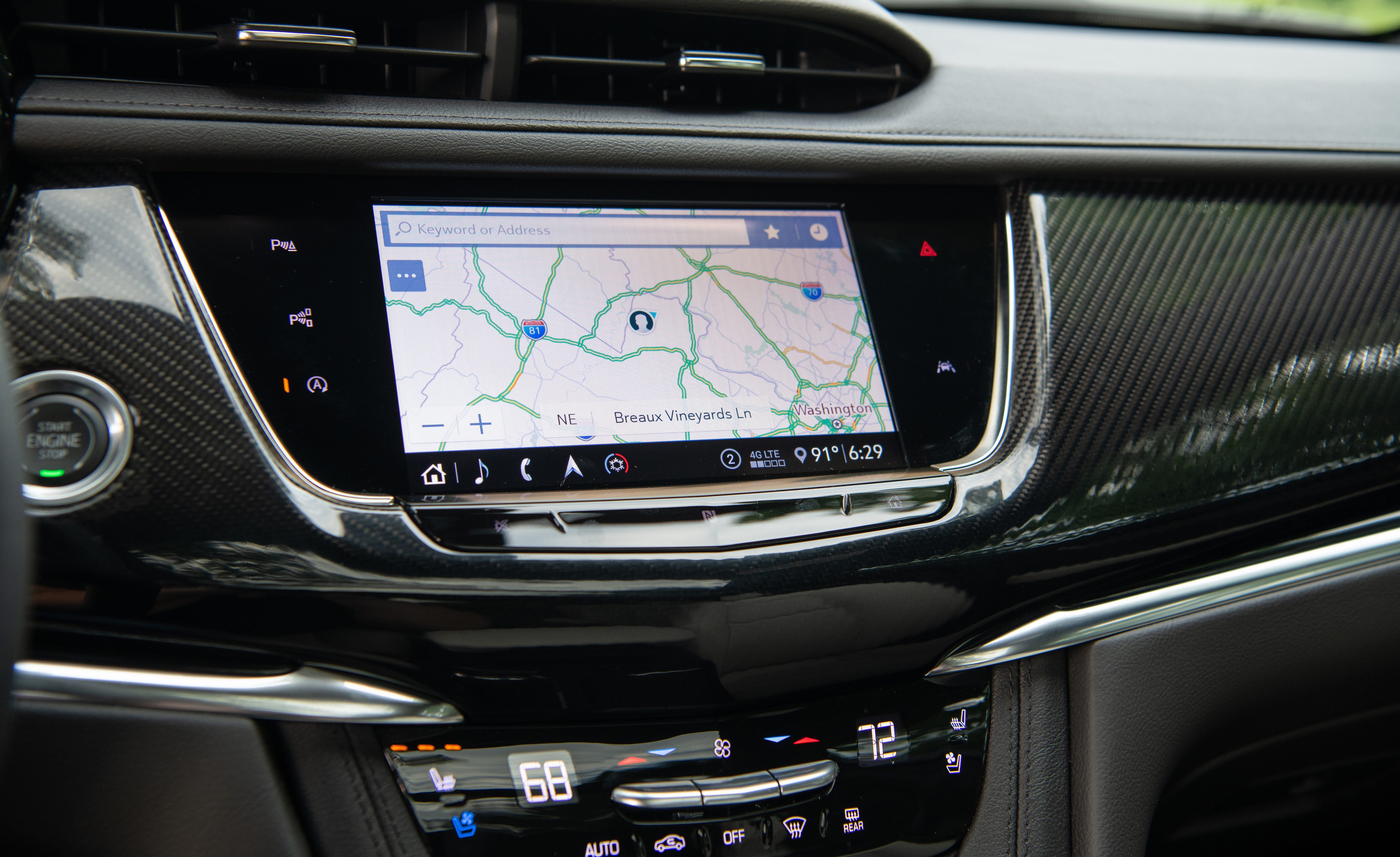XT6
