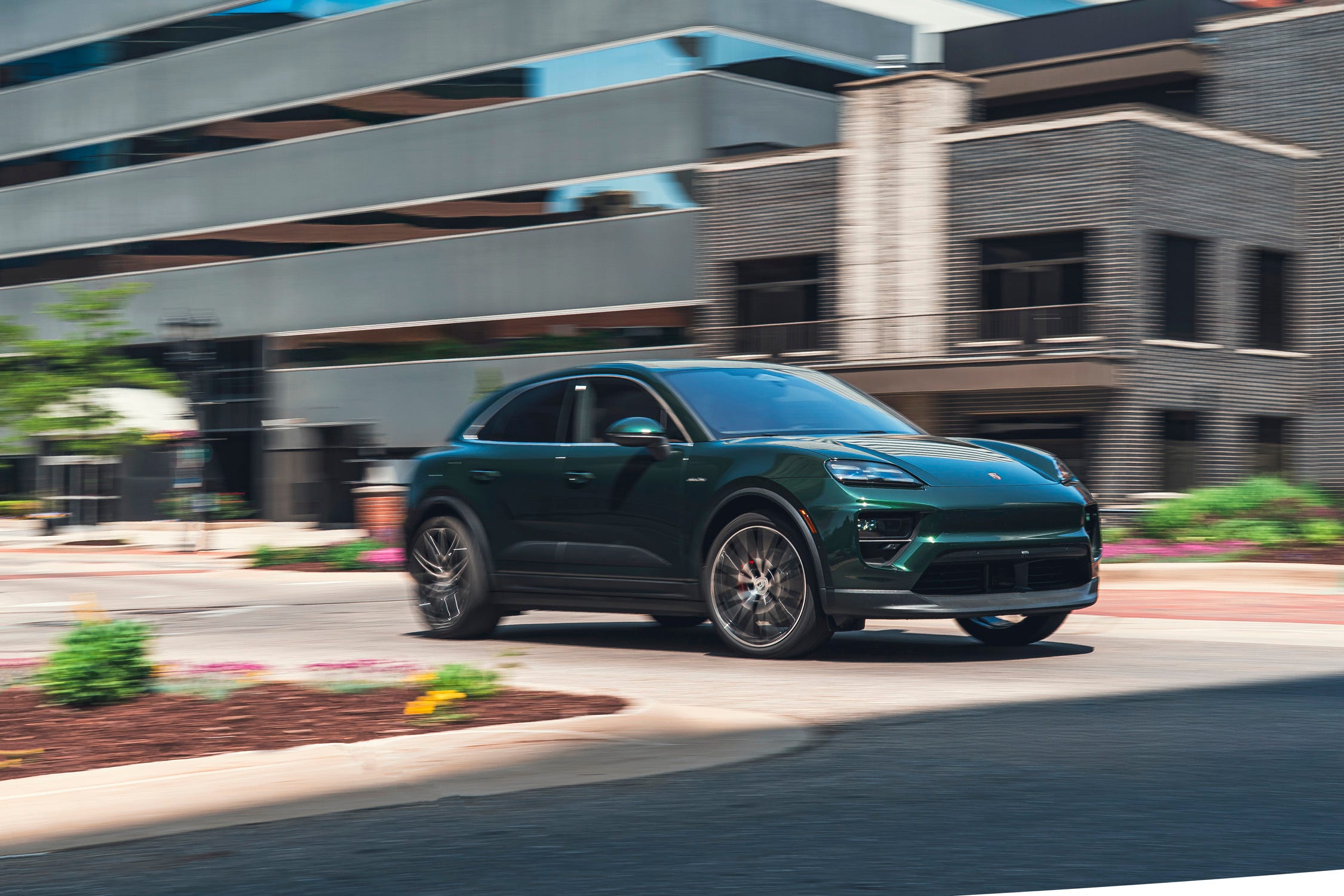 Macan Electric