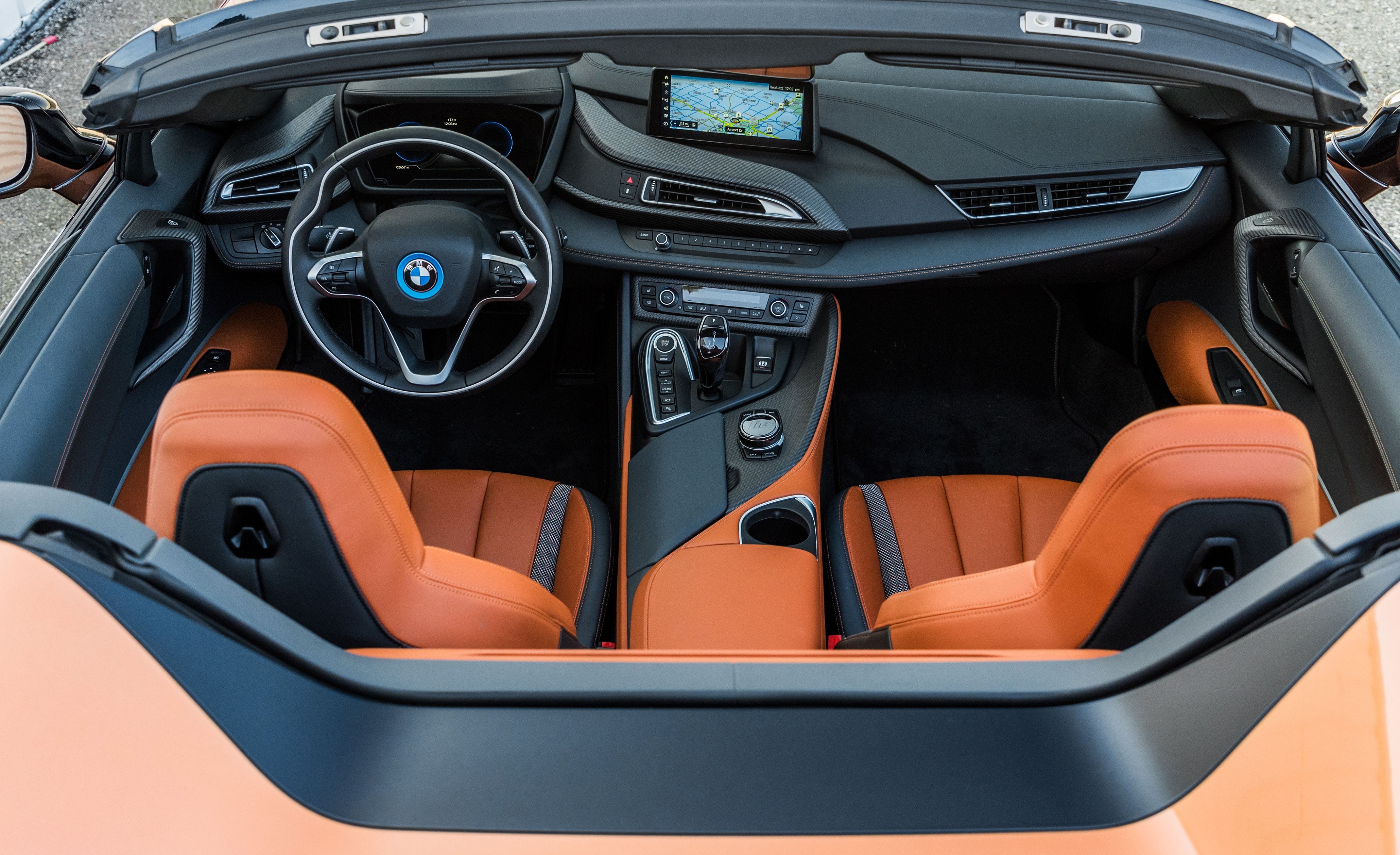 i8