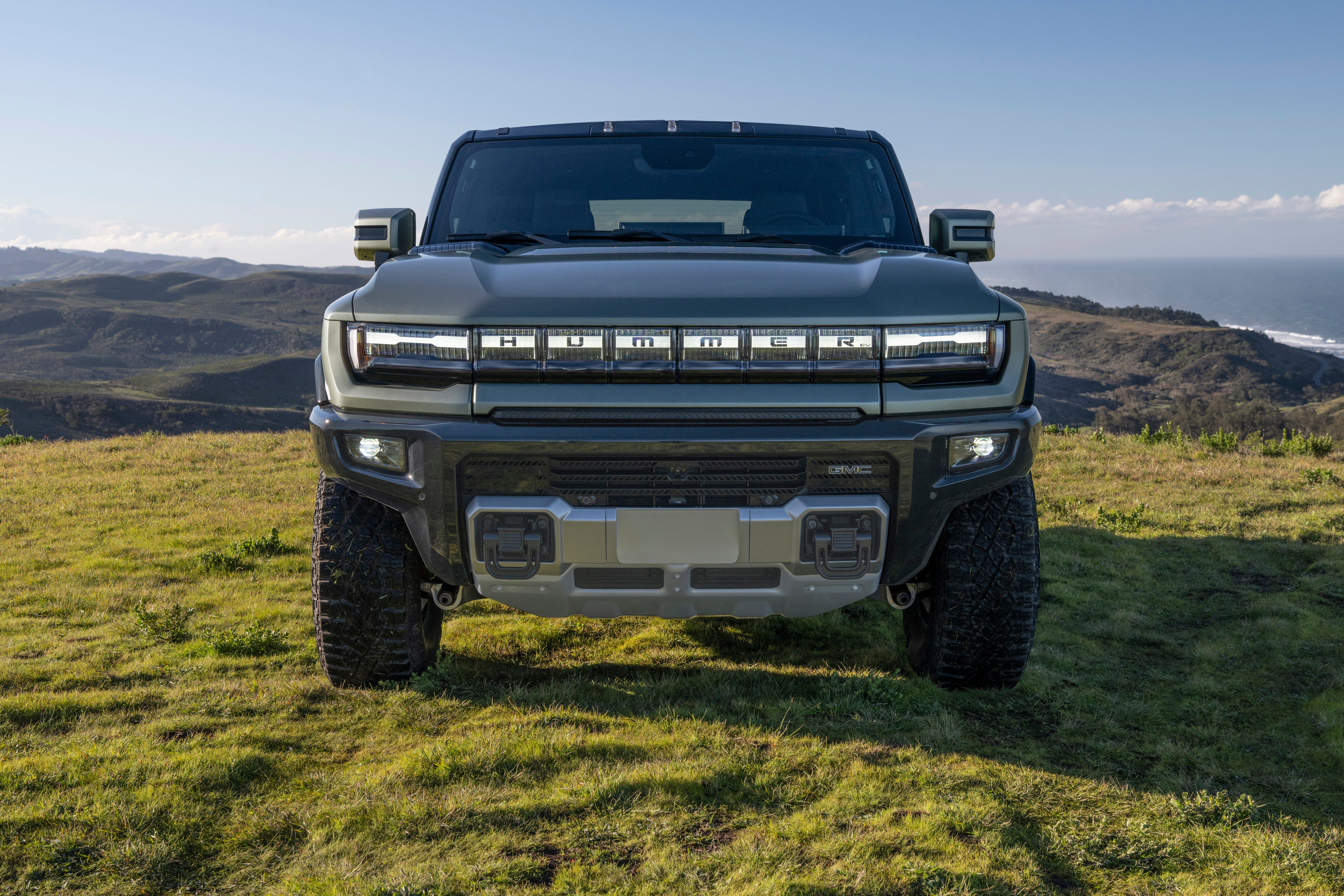 Hummer EV SUV
