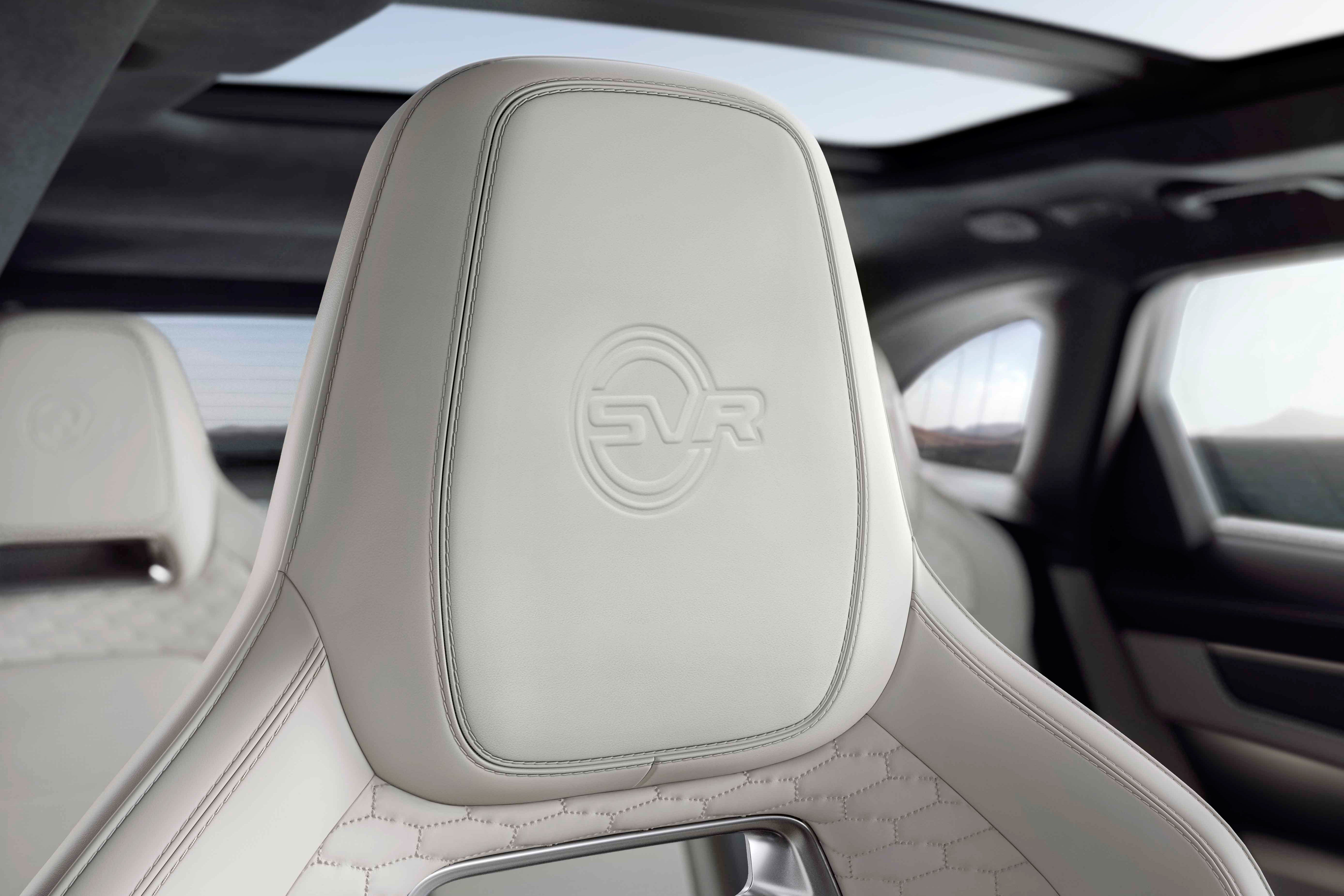 F-Pace SVR