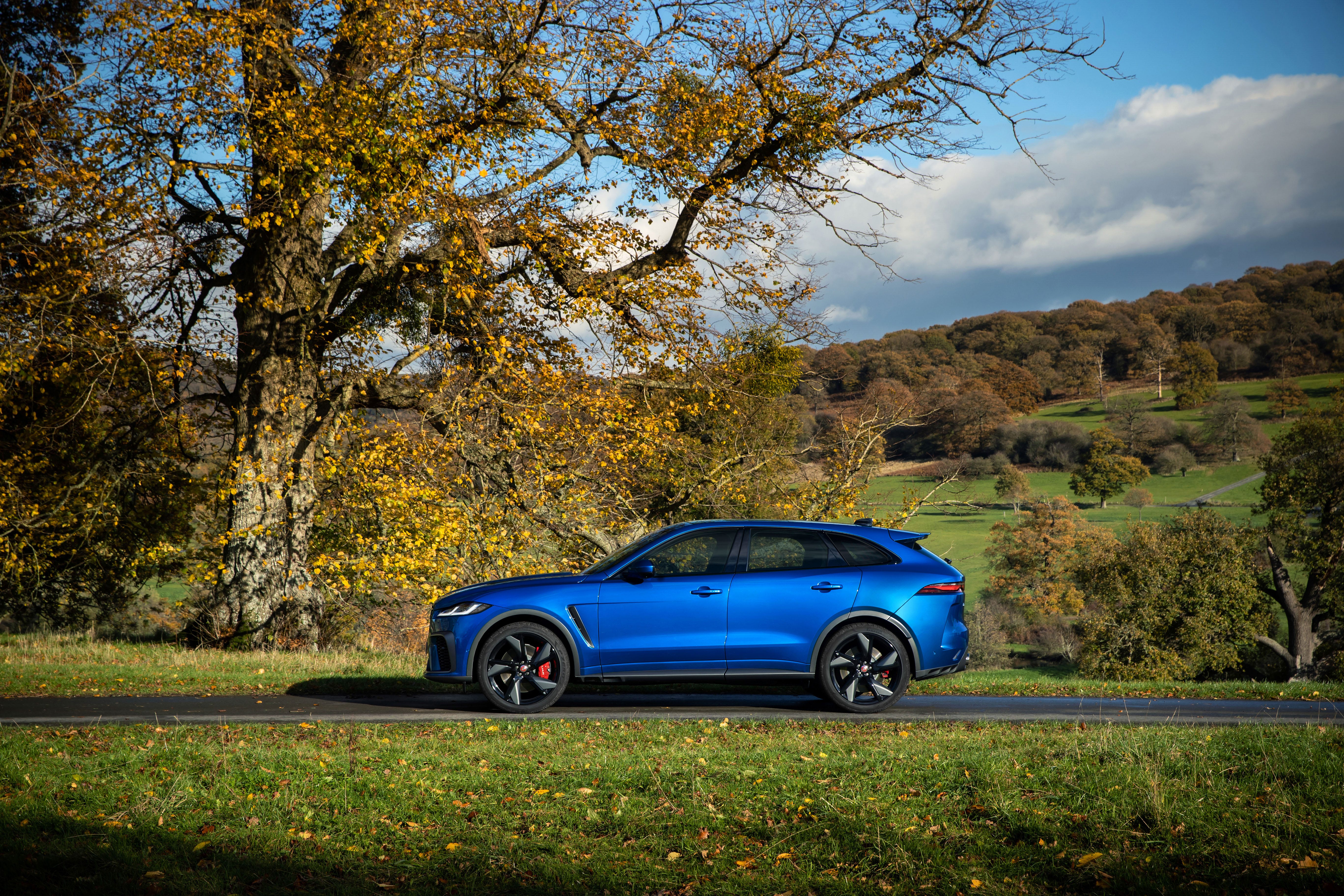 F-Pace SVR