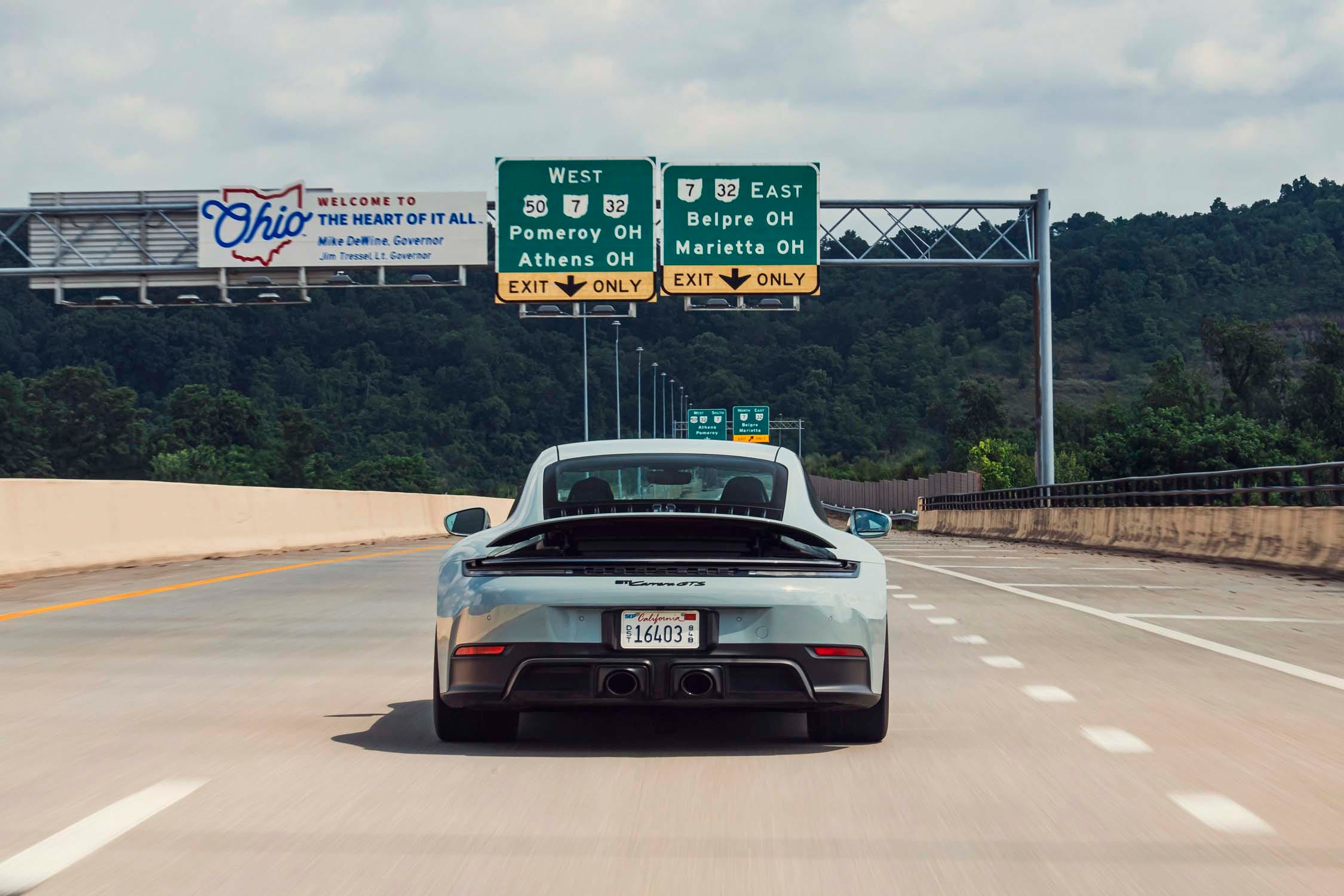 911