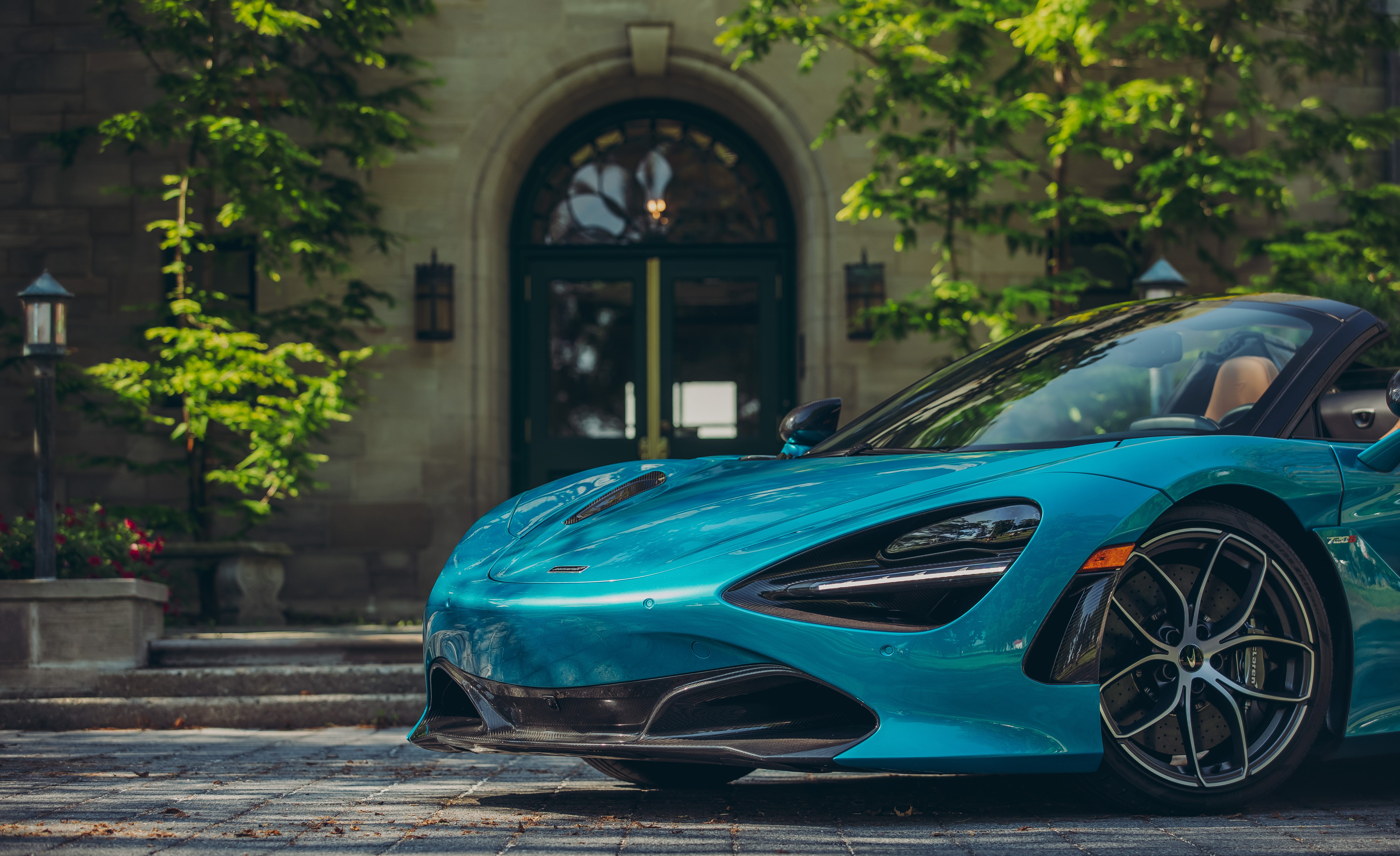 720S