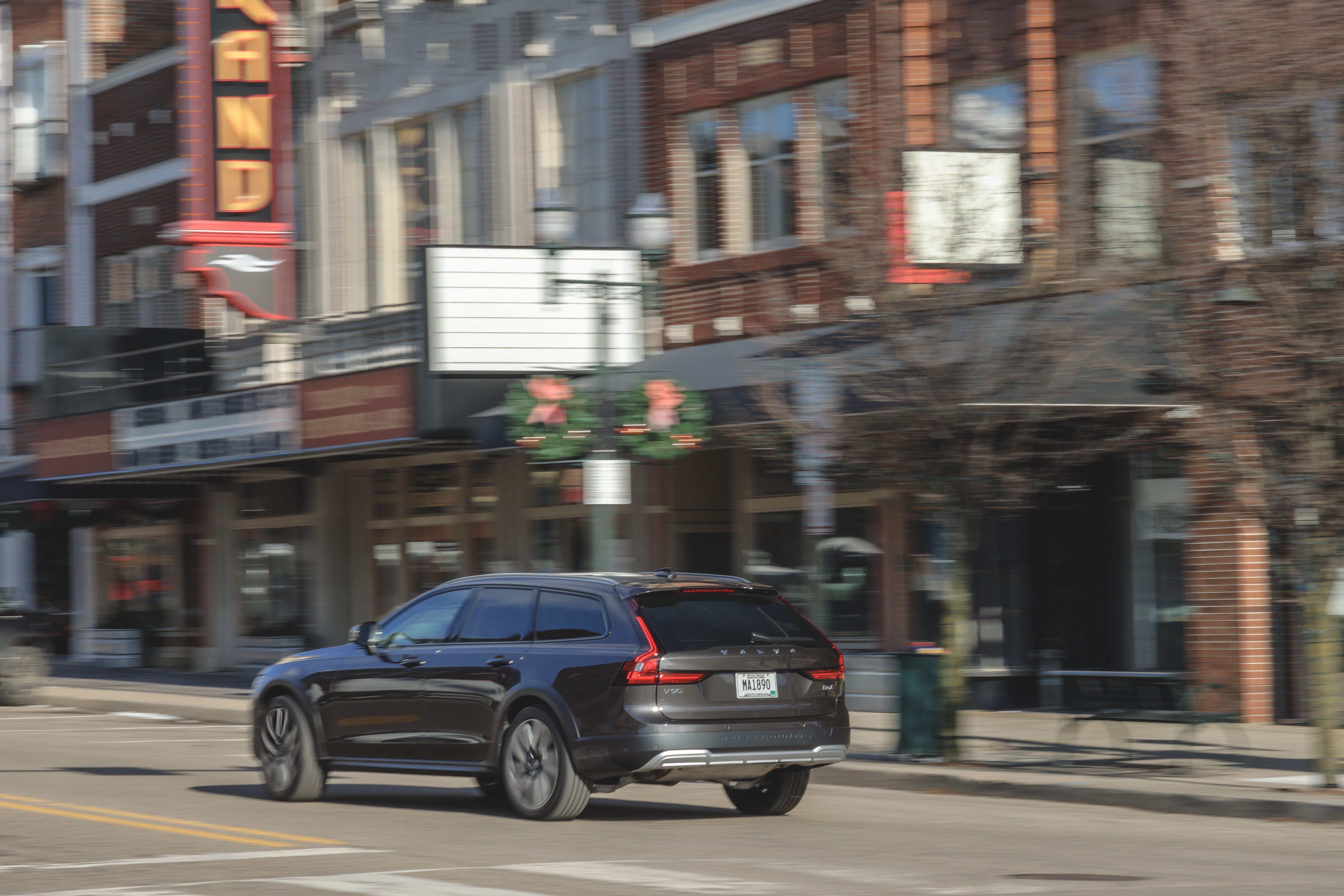 V90 Cross Country