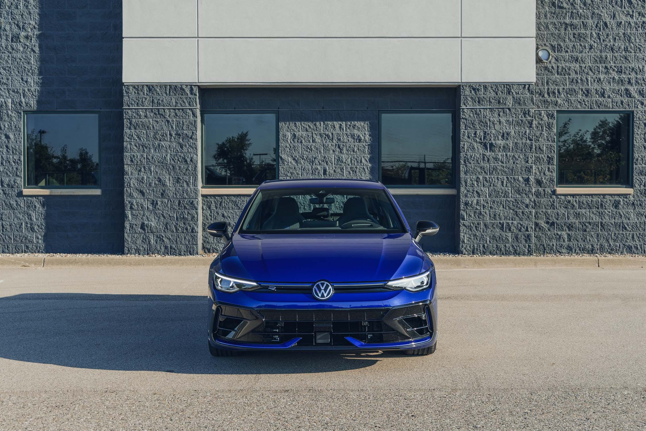 Golf R