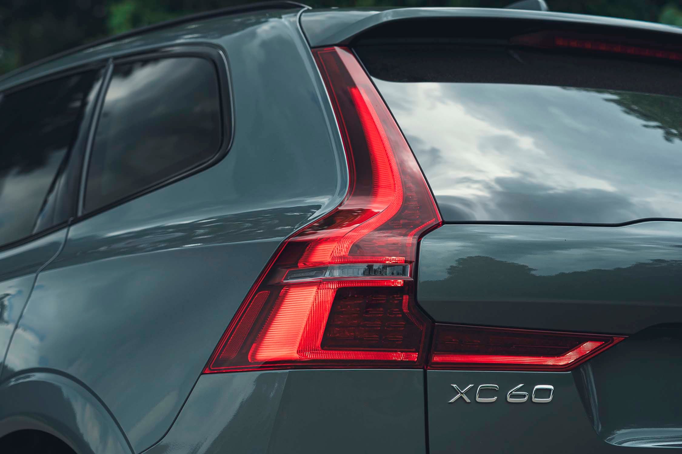XC60 Hybrid