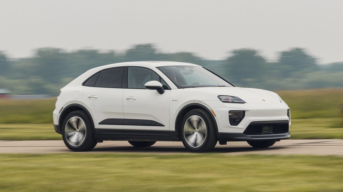 Macan Electric
