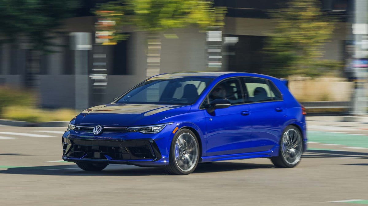 Golf R photo