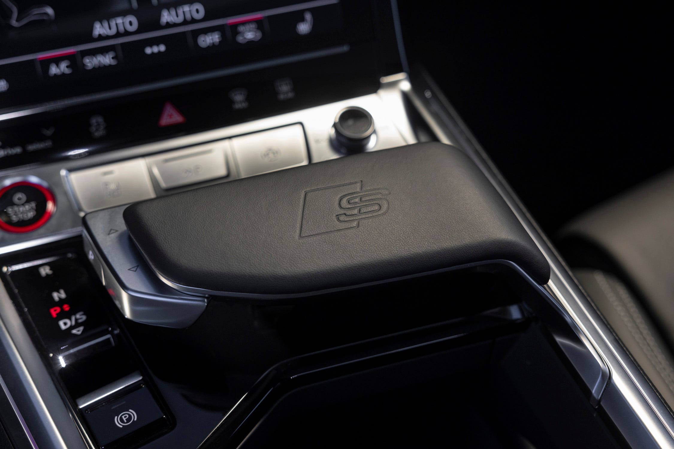 SQ8 e-tron