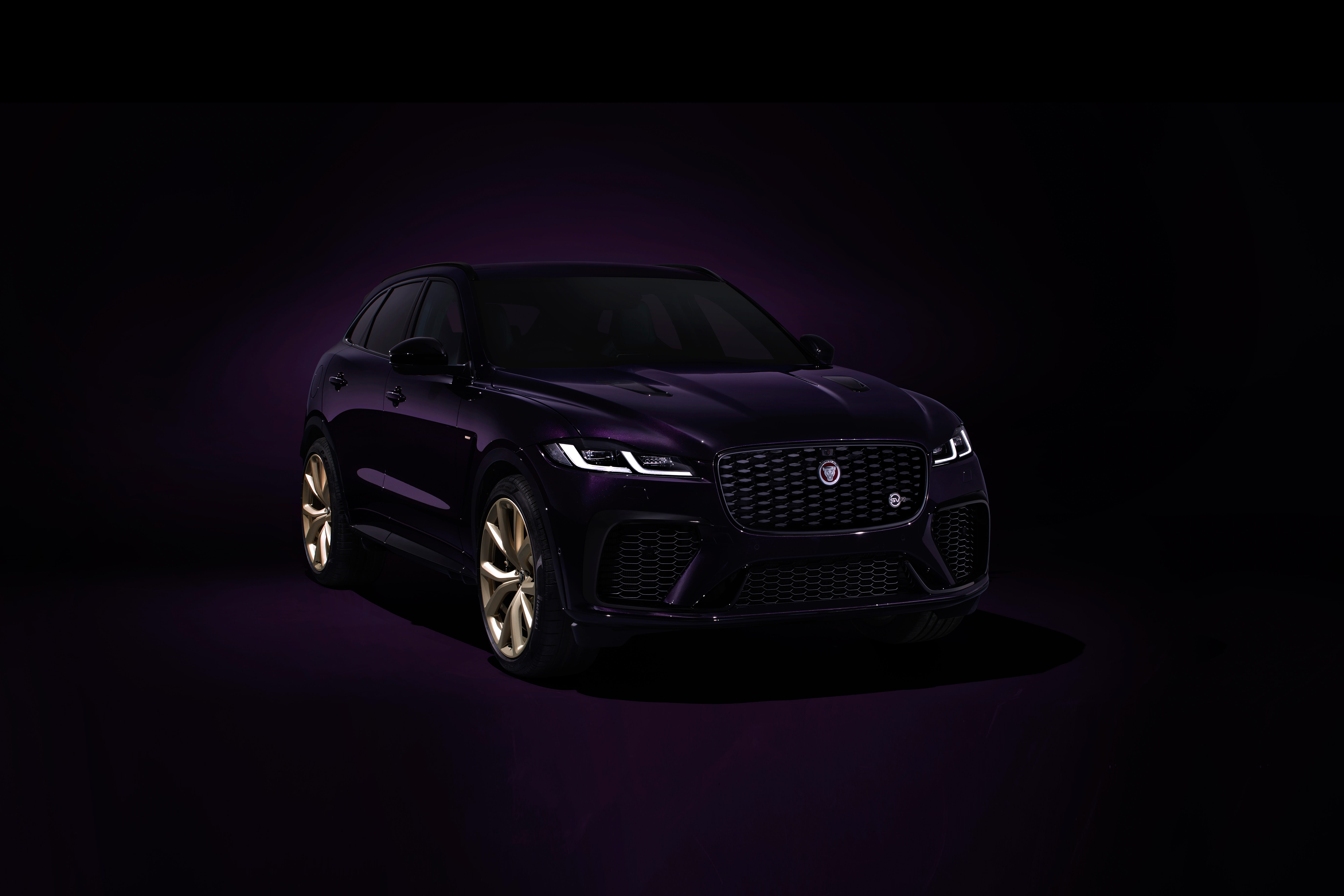 F-Pace SVR
