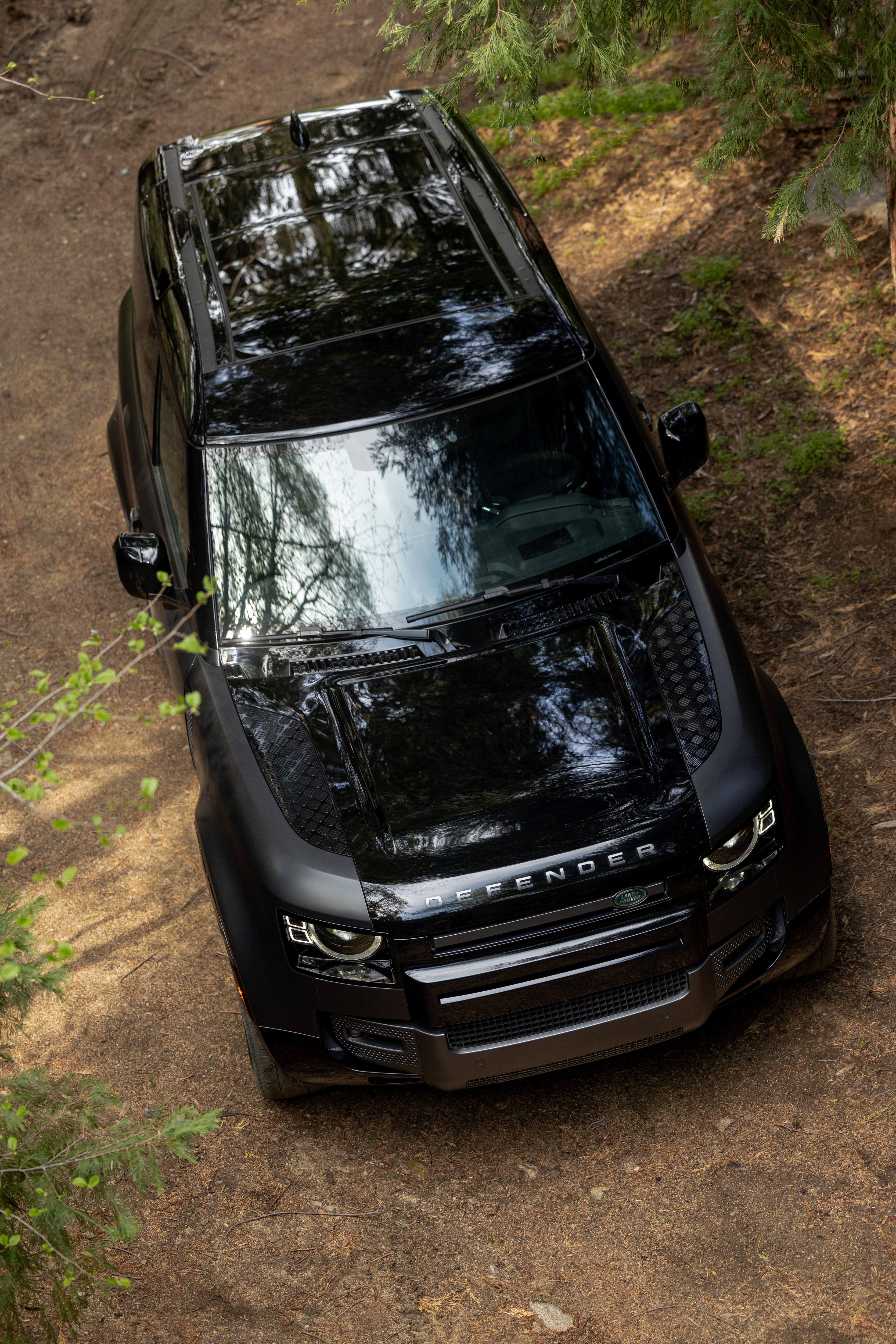 2025 Land Rover Defender Octa: Fierce Defender