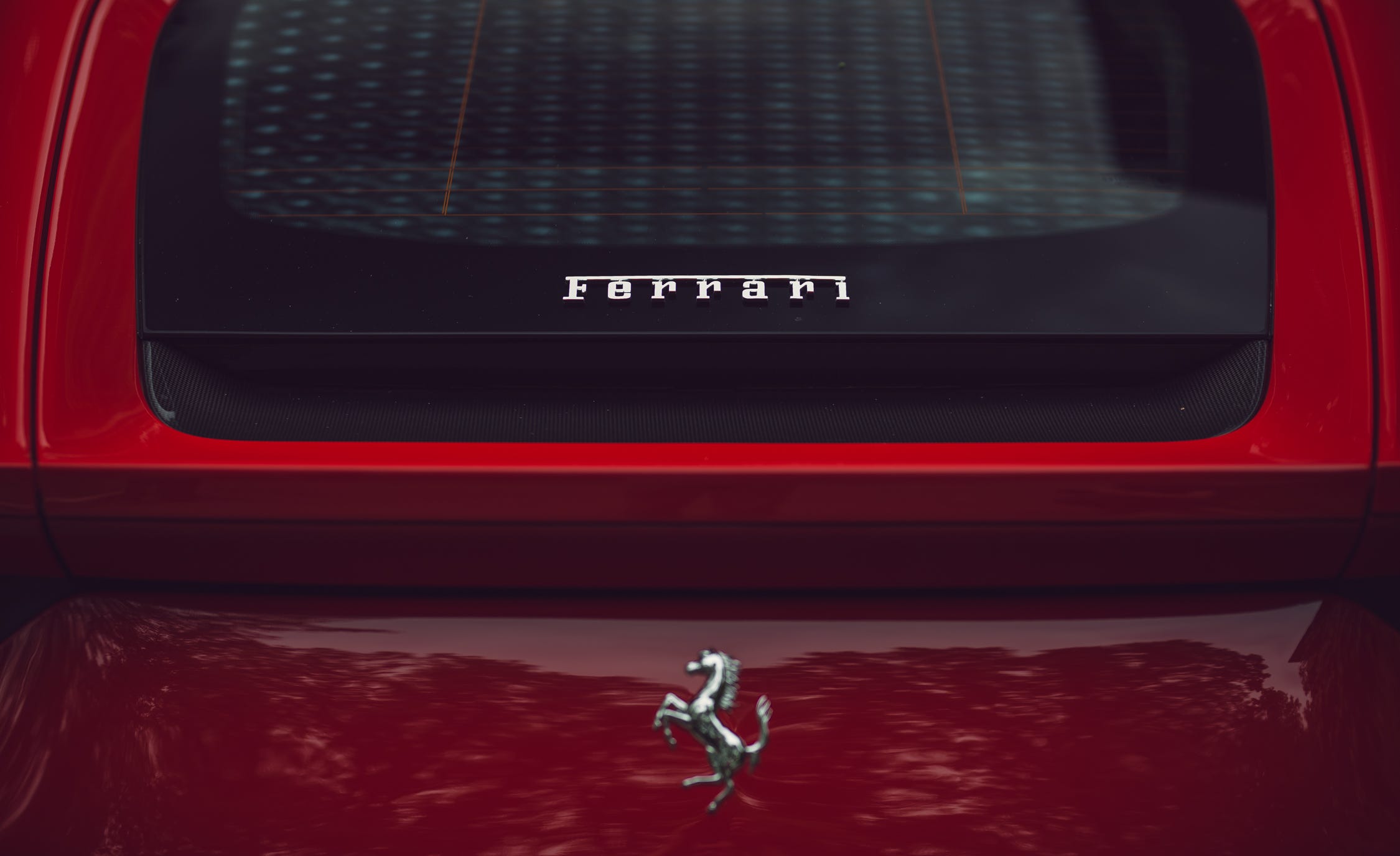 812