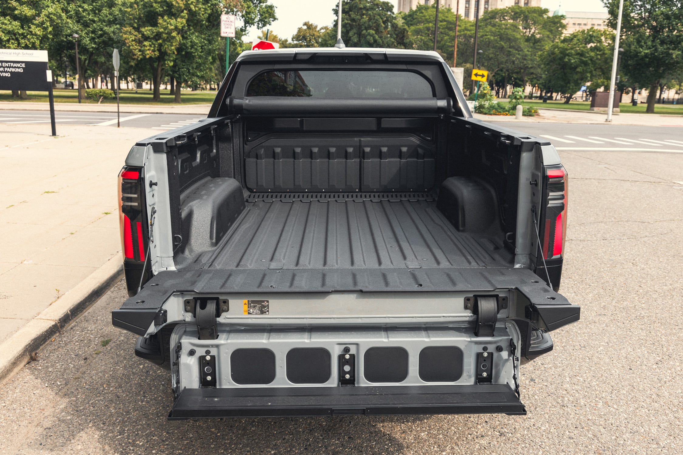 GMC Sierra EV