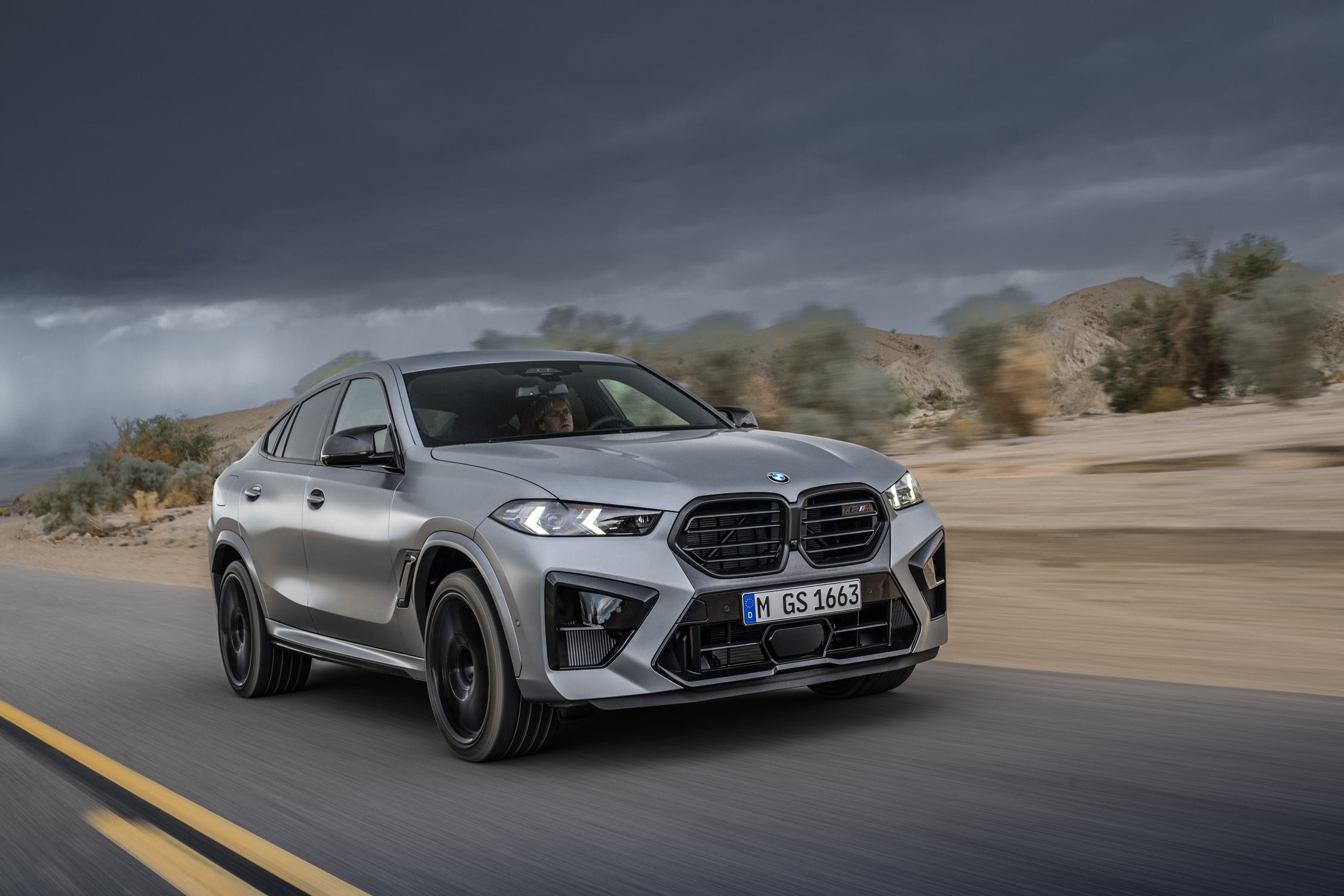 X6 M