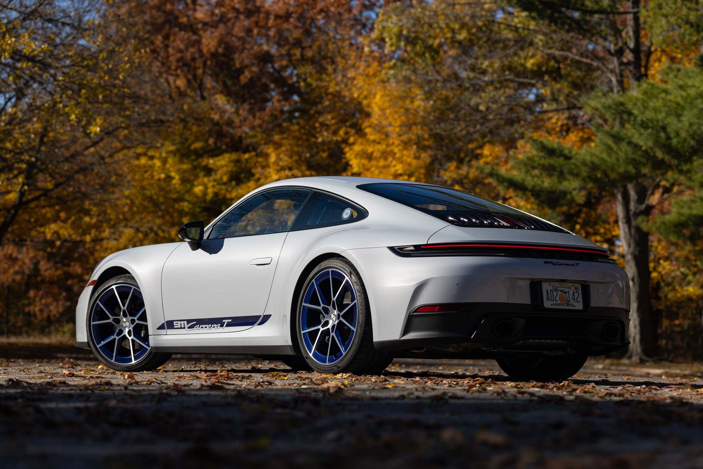 911