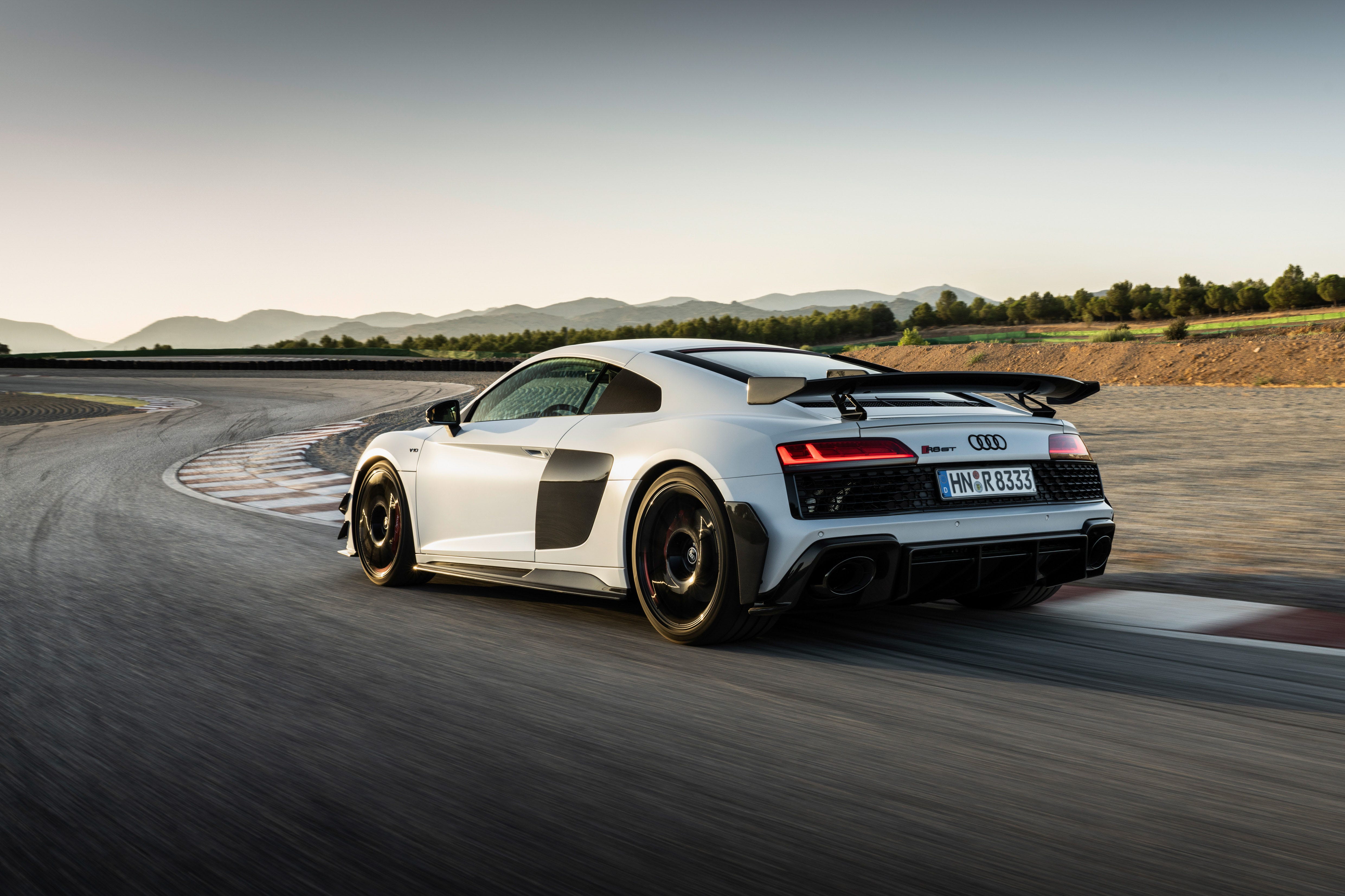 R8