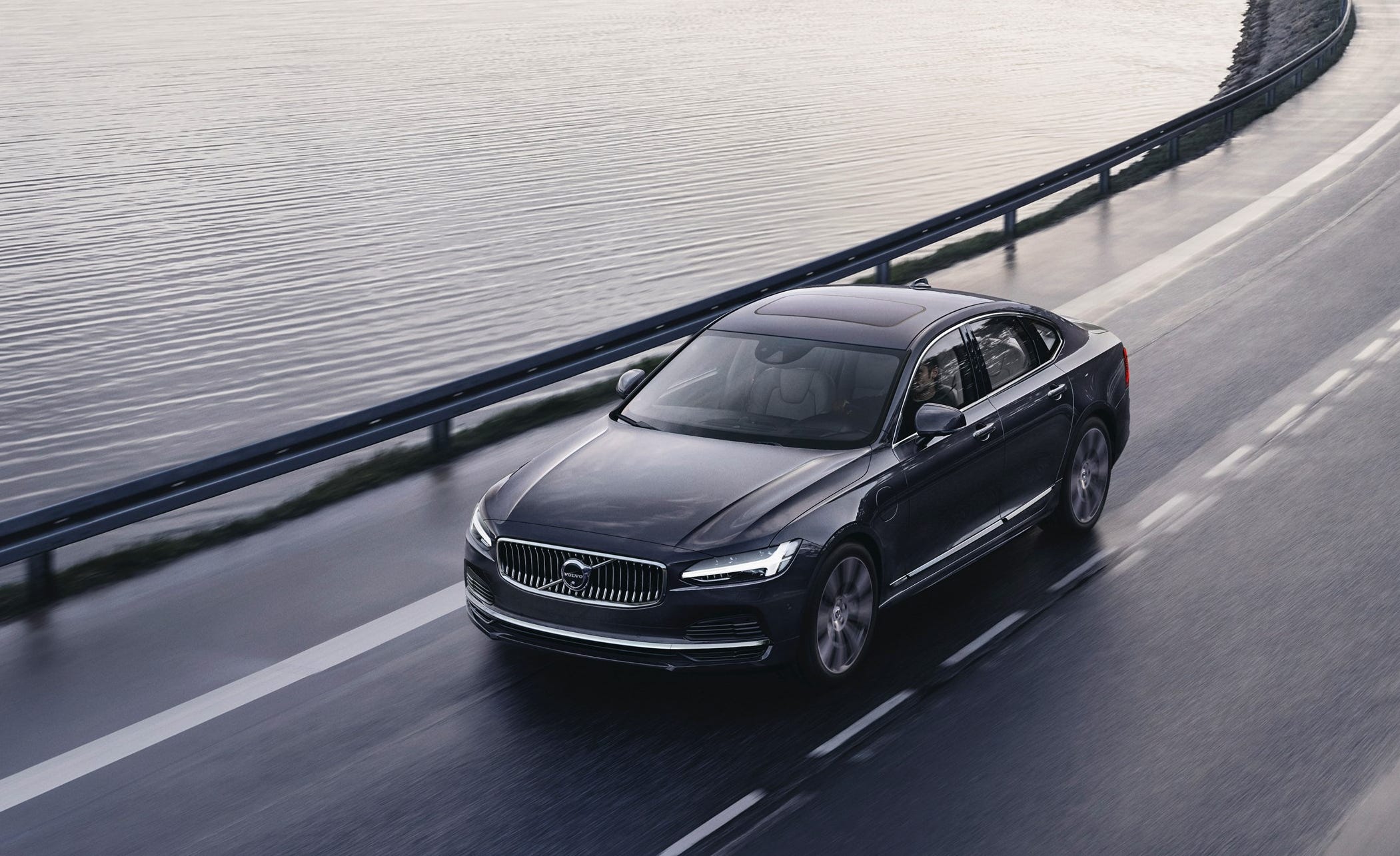 S90