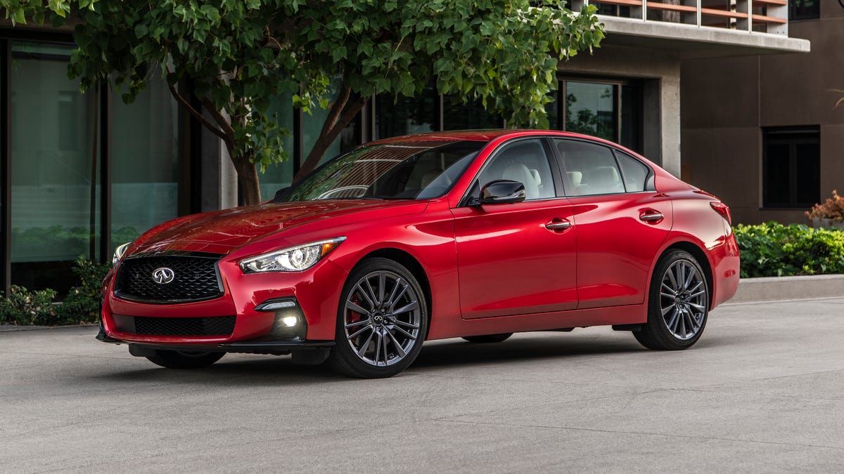 Q50 photo