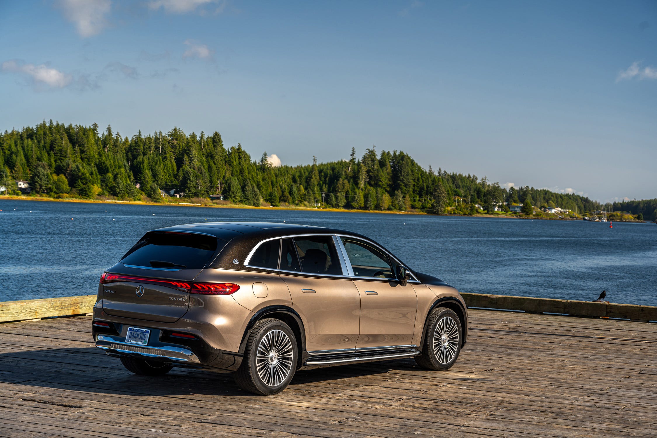 EQS SUV