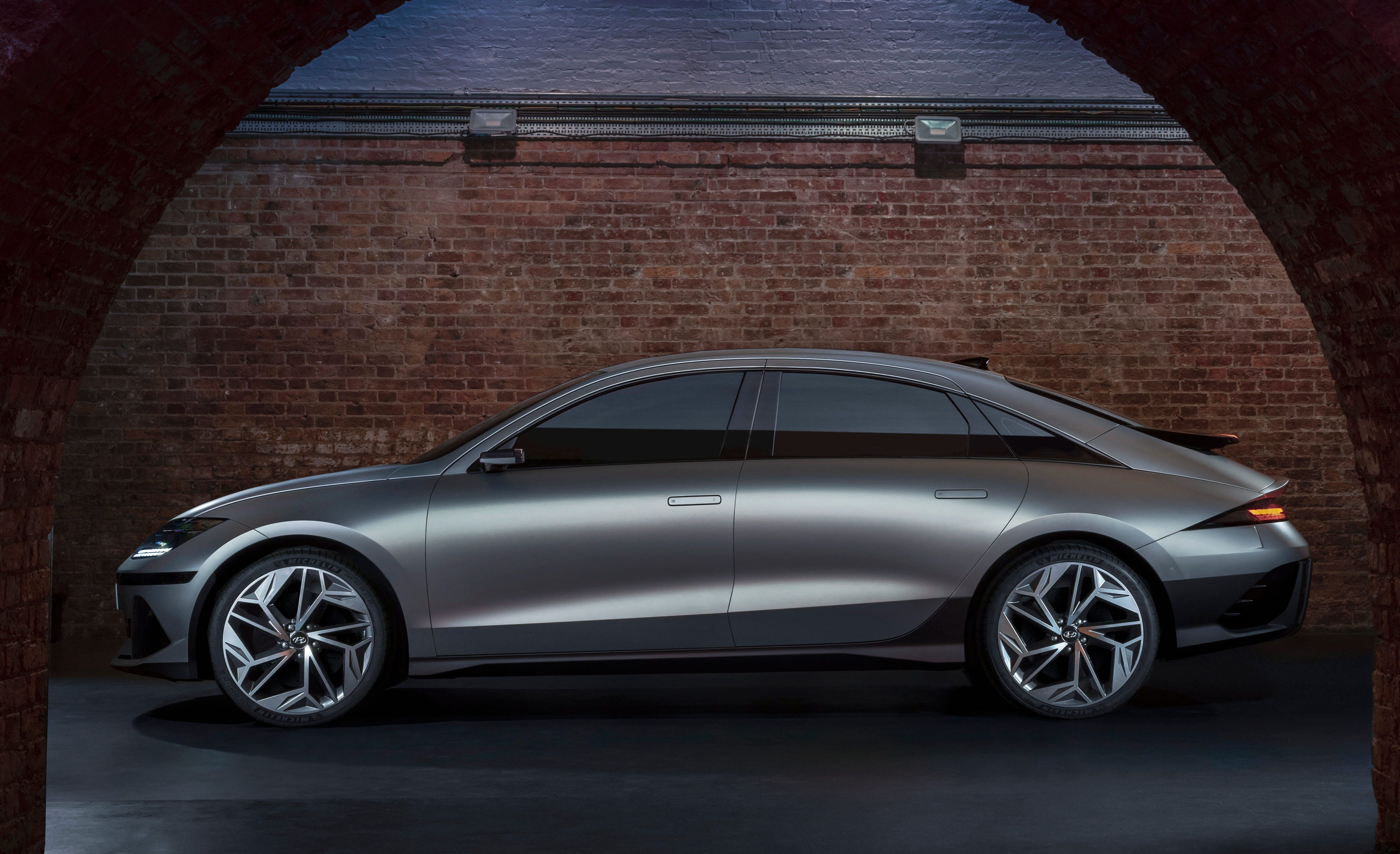 Hyundai Ioniq 6