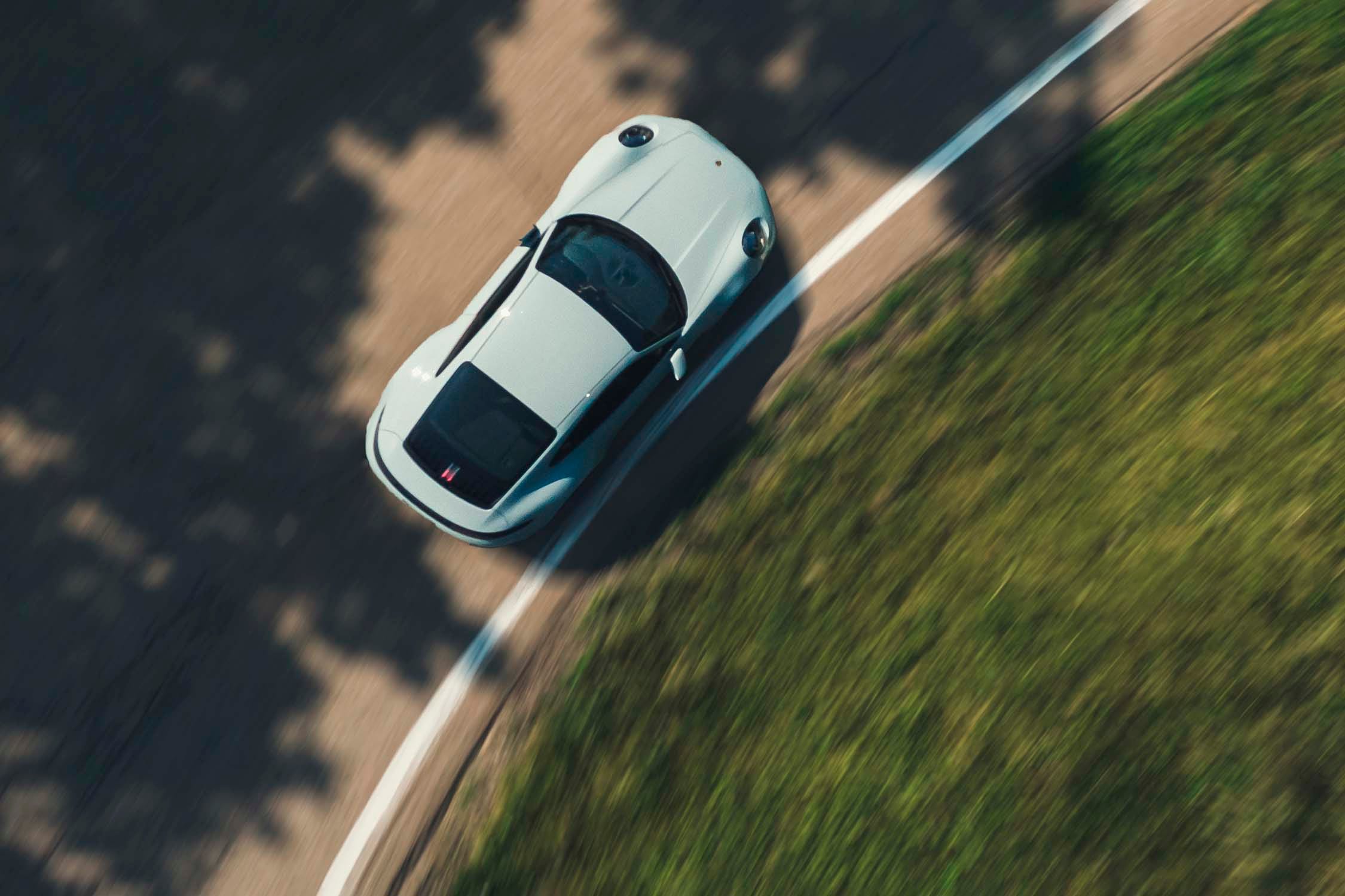 911