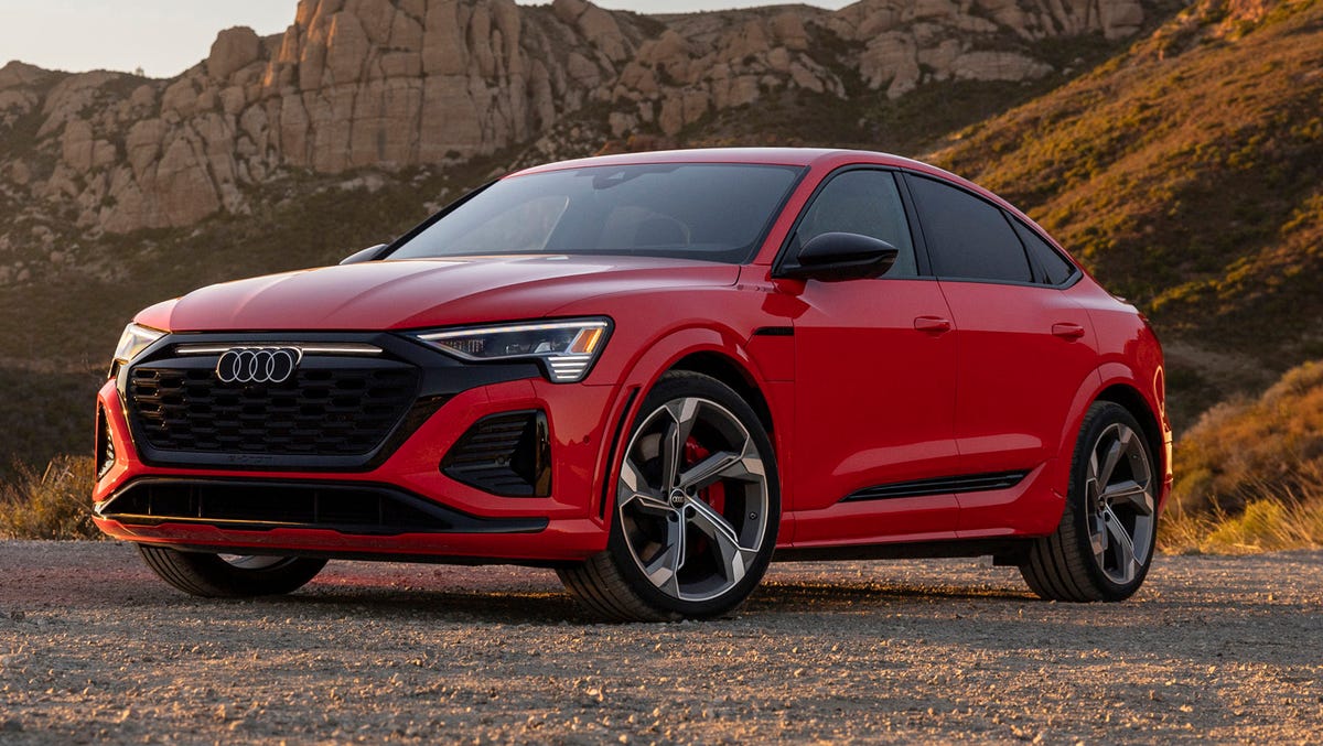 SQ8 e-tron photo